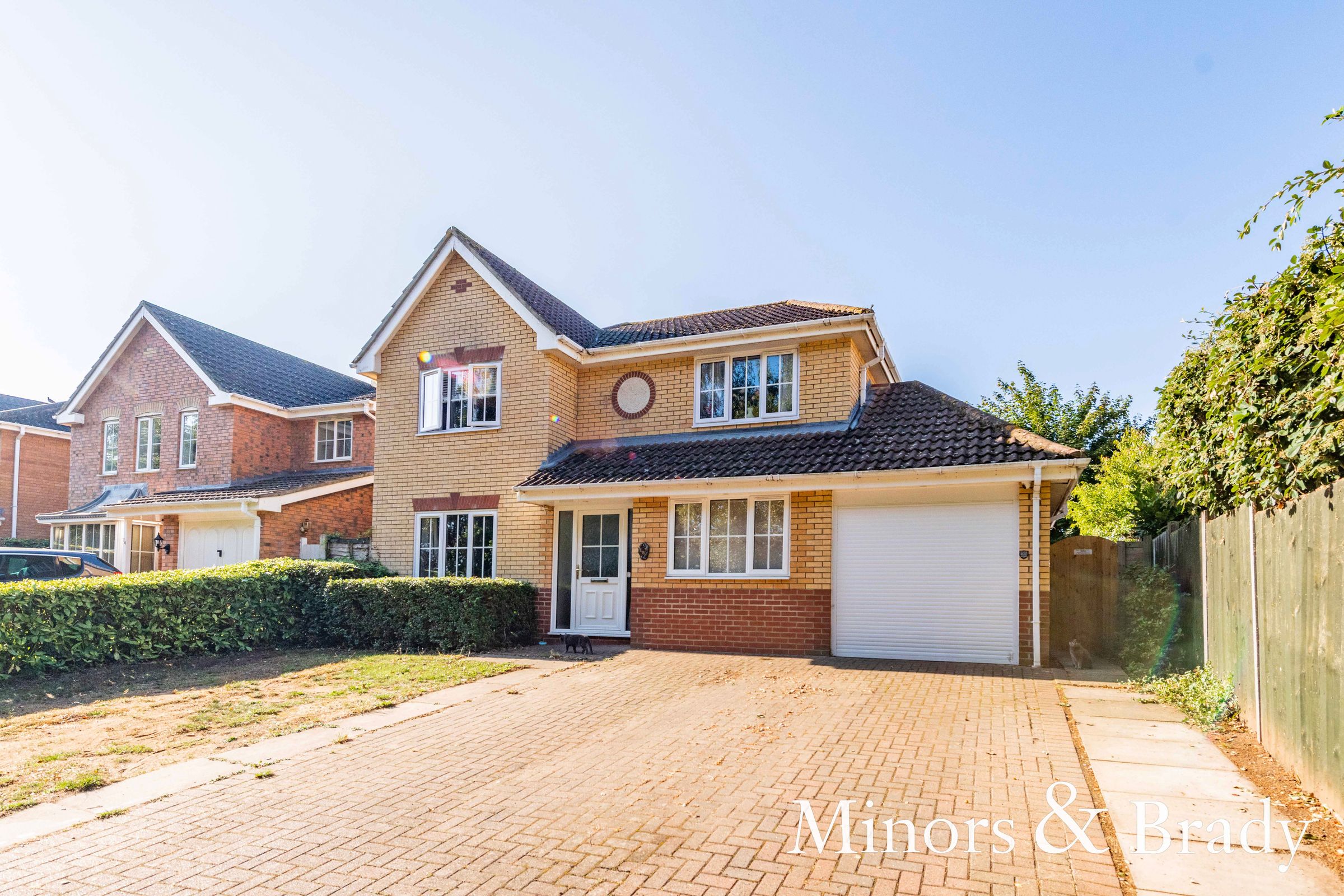 4 bed detached house for sale in Broom Close, Taverham, Norwich NR8 Zoopla