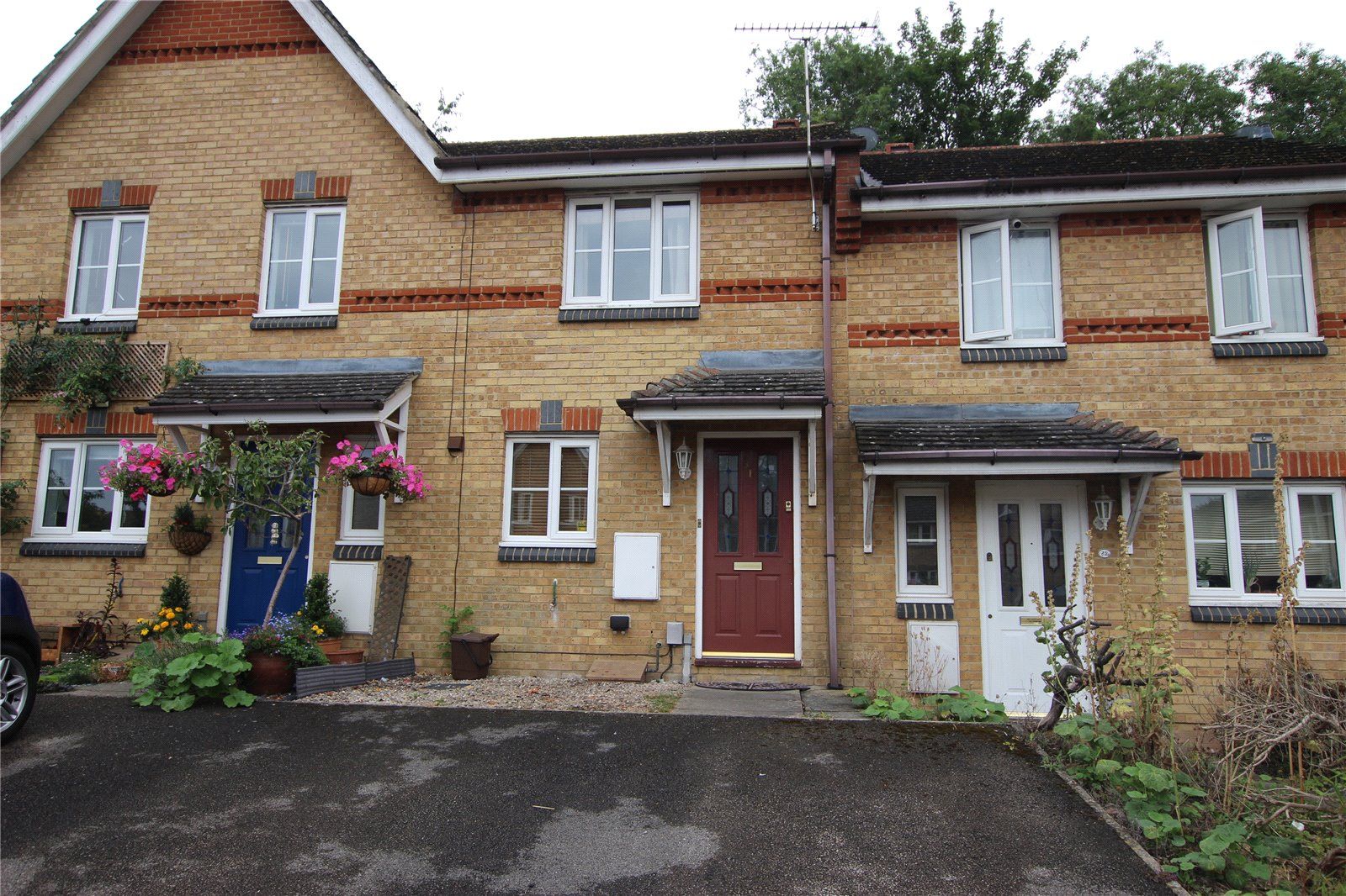 2 bed terraced house to rent in Willoughby Close, Dunstable LU6 Zoopla