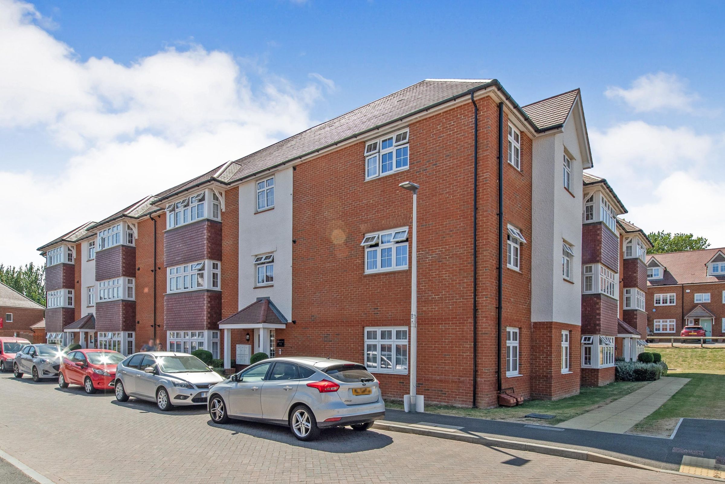 2 bed flat for sale in 46 Bramling Way, Gillingham ME8 Zoopla