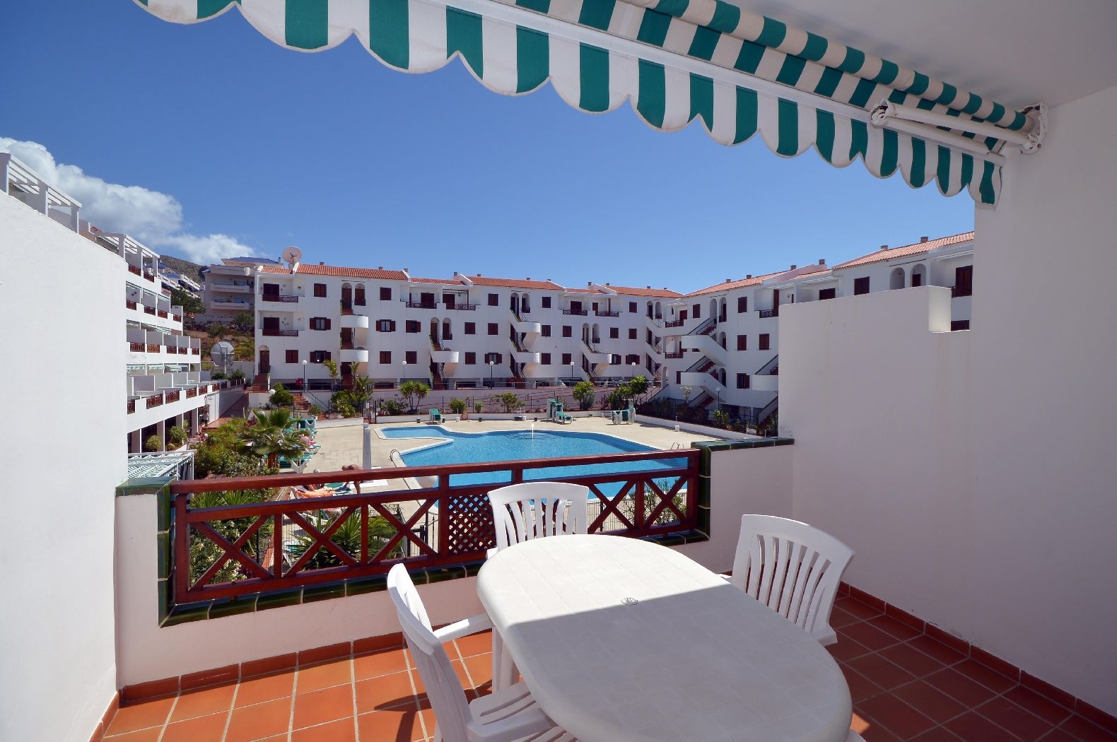 1 bed apartment for sale in Victoria Court II, Los Cristianos, Tenerife