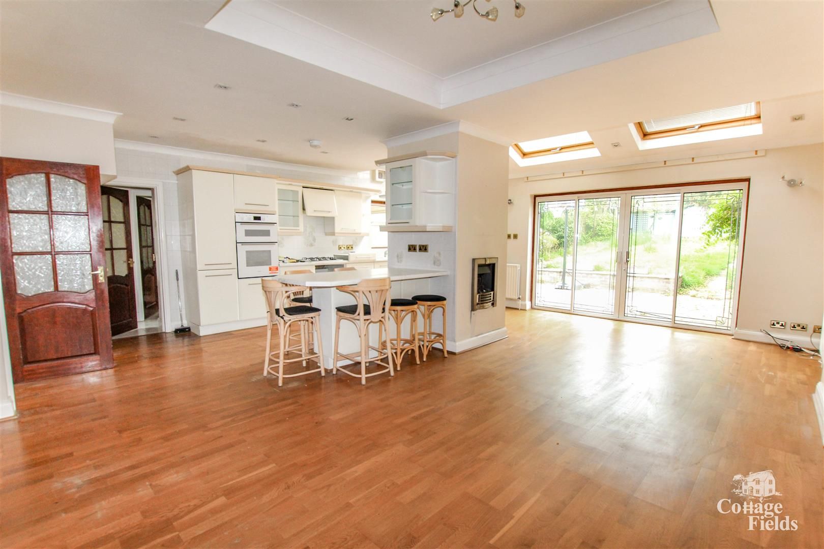 6 bed property to rent in Grange Park Avenue, London N21 Zoopla