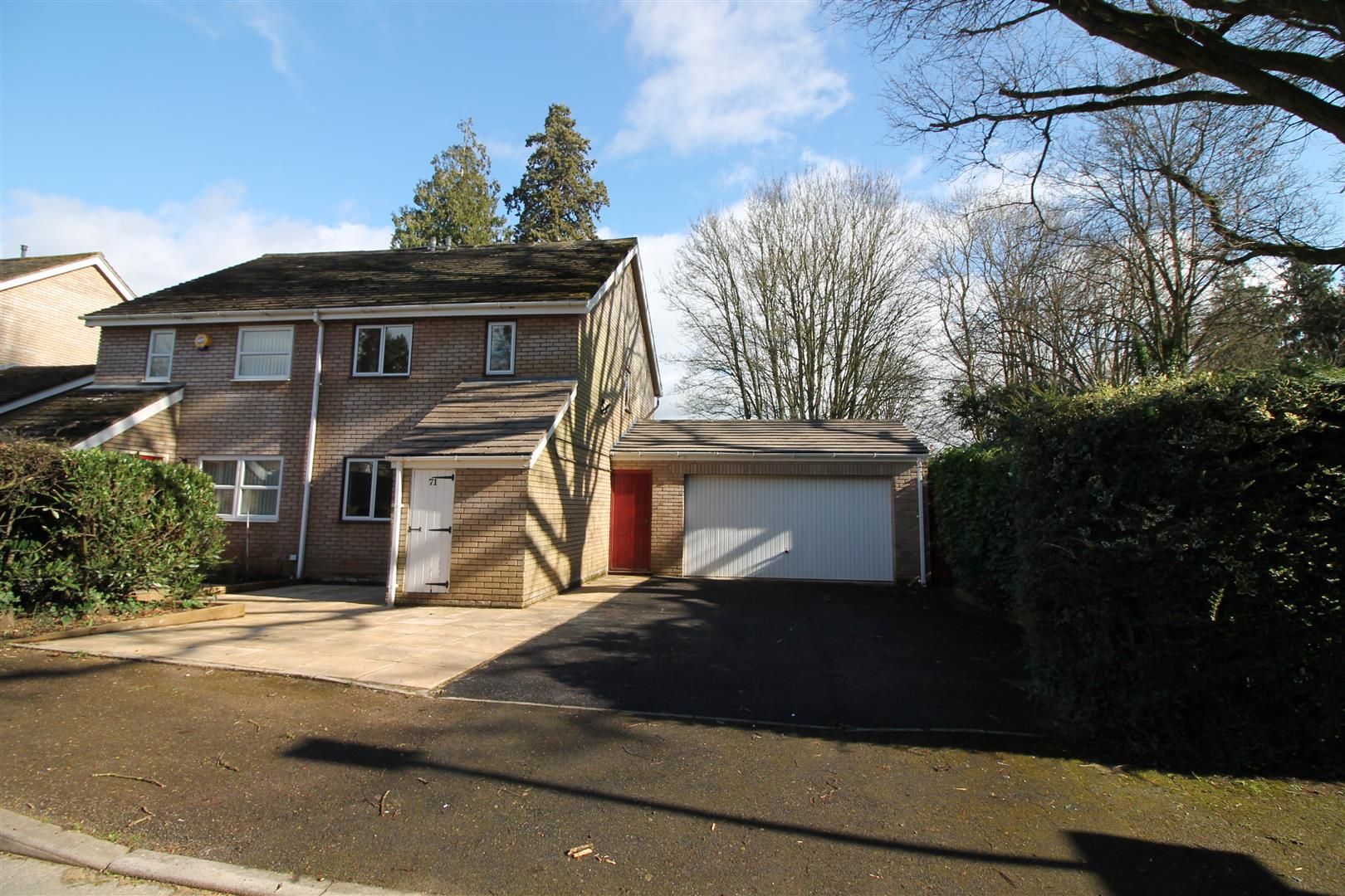 3 bed property to rent in Lakeside, Newent GL18 Zoopla
