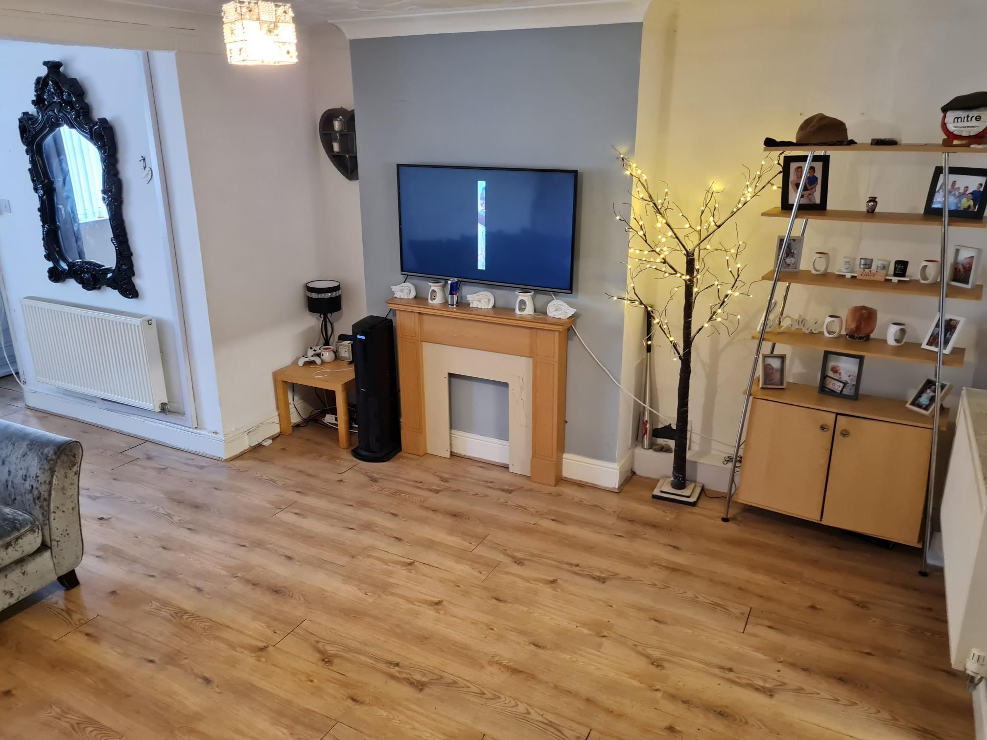 3 bed property to rent in Princes Crescent, Edlington, Doncaster DN12