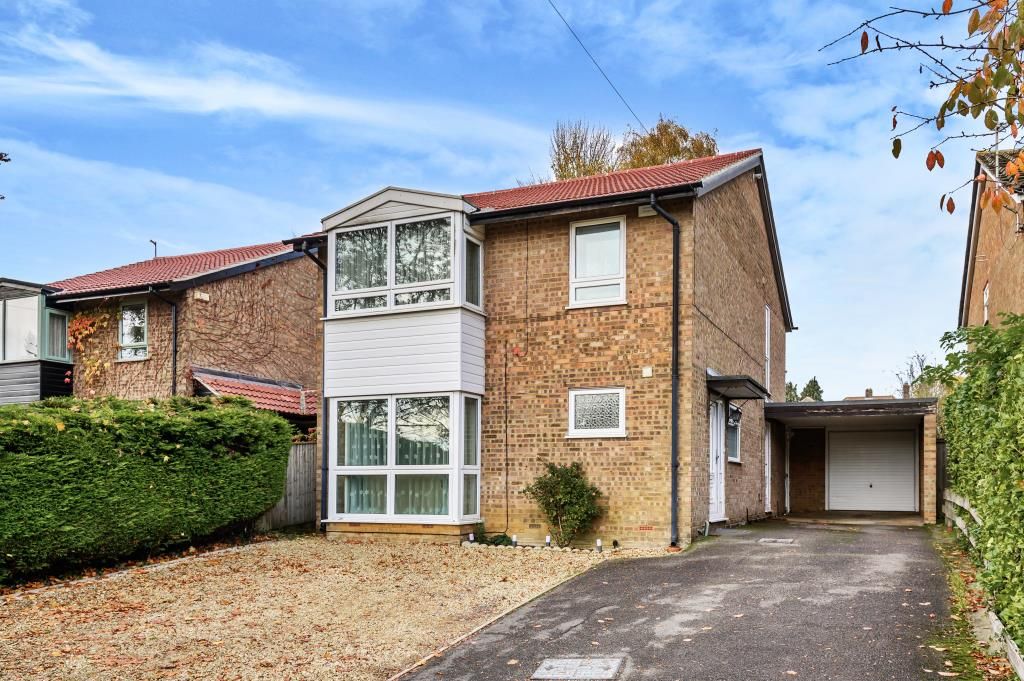 4 bed detached house for sale in High Buckinghamshire HP12