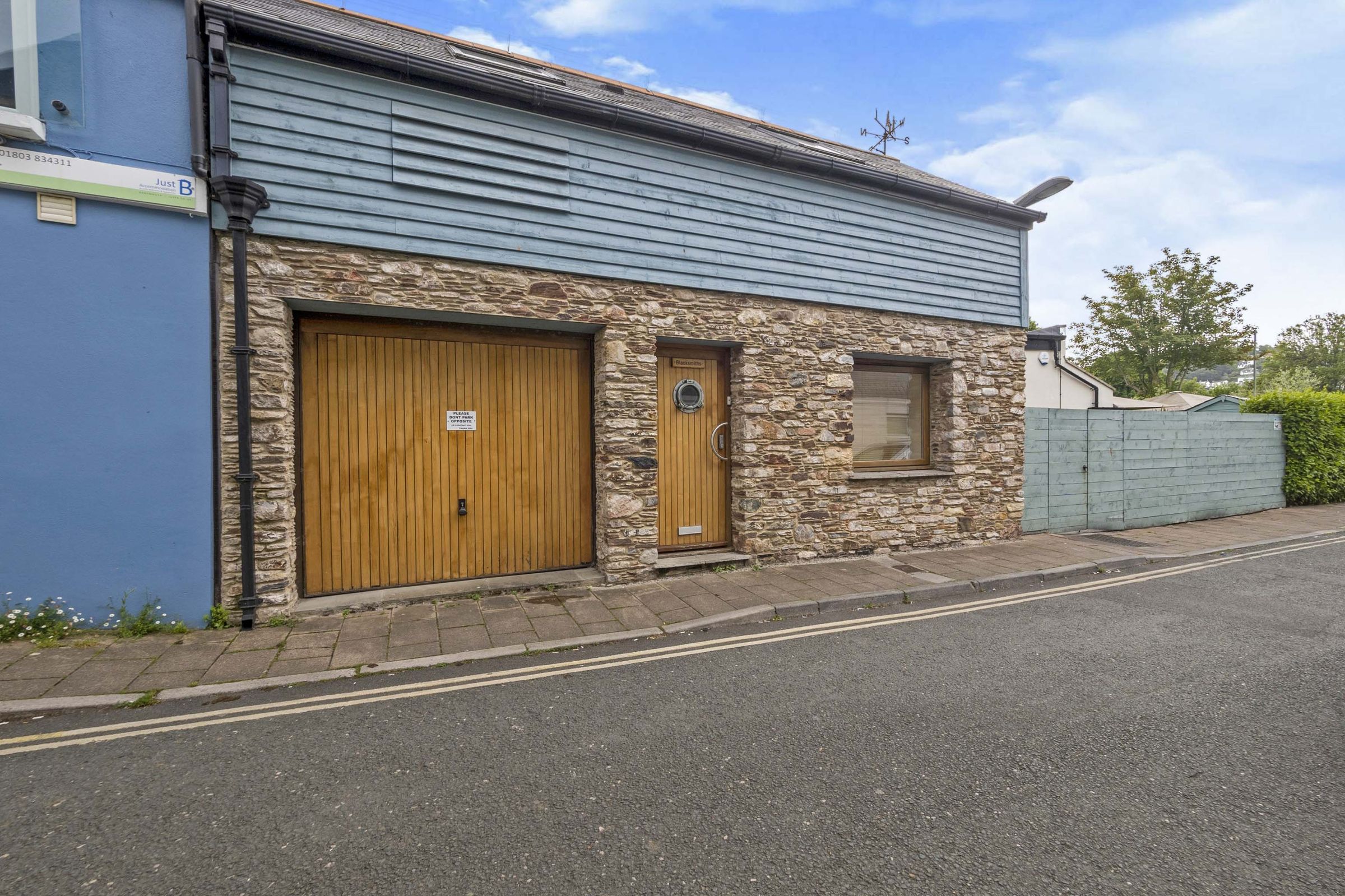 2 bed flat for sale in Broadstone, Dartmouth TQ6 Zoopla