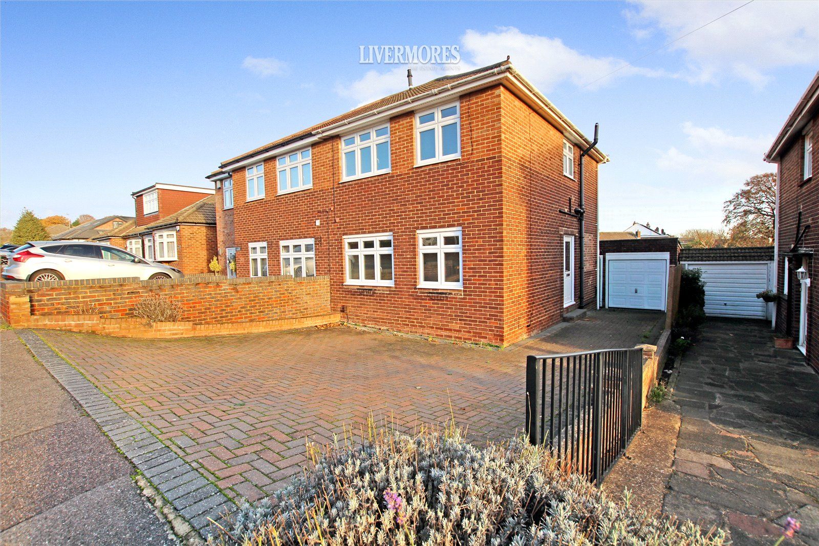 3 bed semidetached house for sale in Fernheath Way, Dartford, Kent DA2