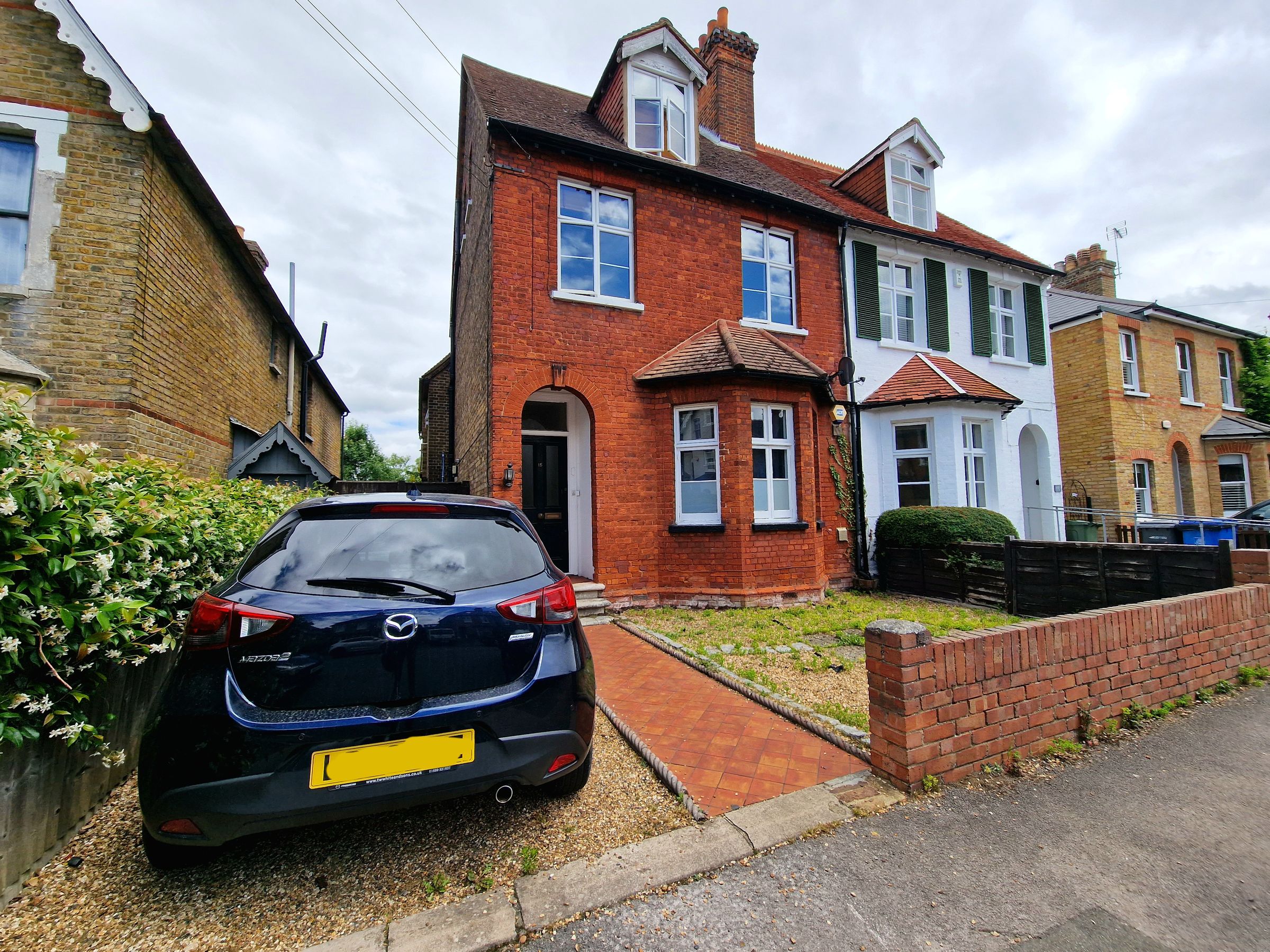 2 bed flat for sale in Montagu Road, Datchet SL3 Zoopla