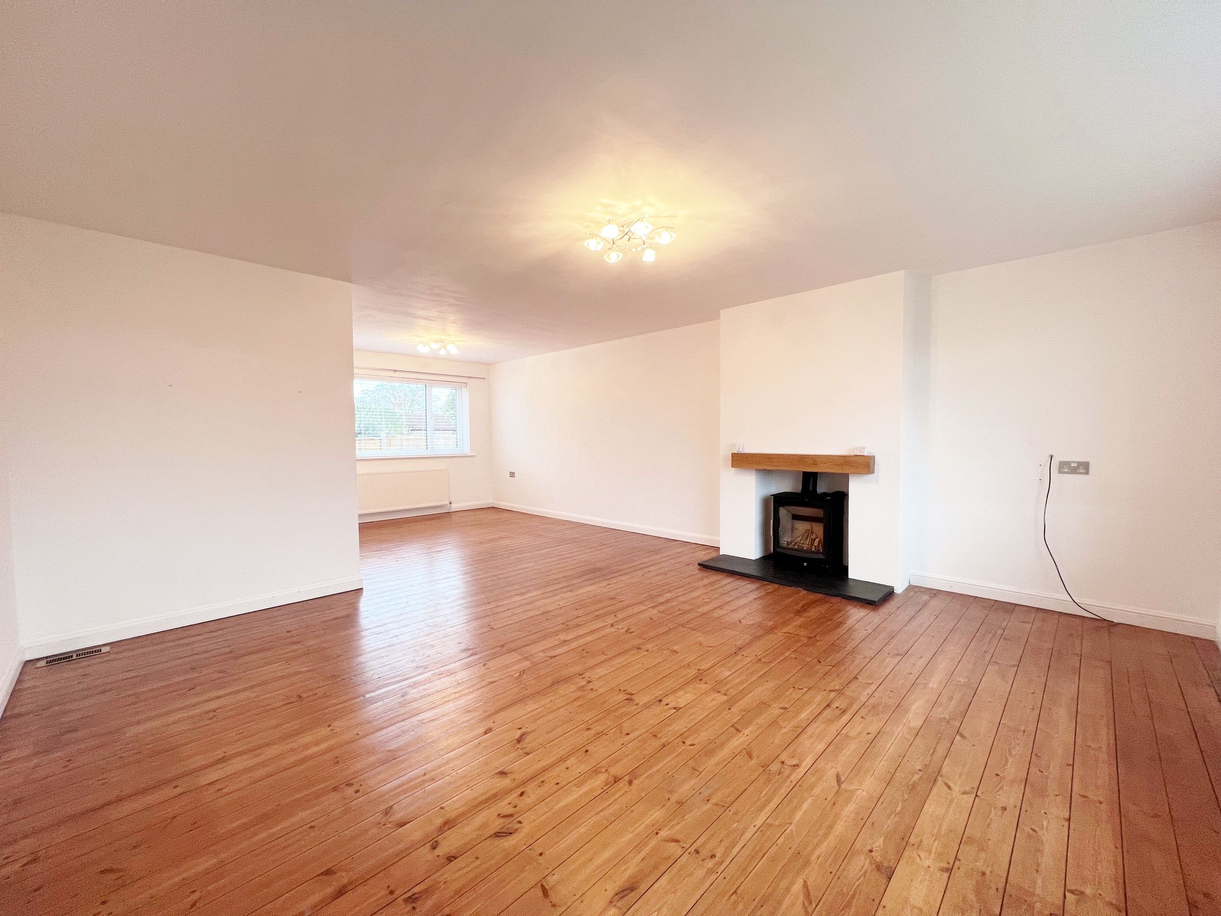 4 bed detached house to rent in St. Johns Walk, Boroughbridge, York