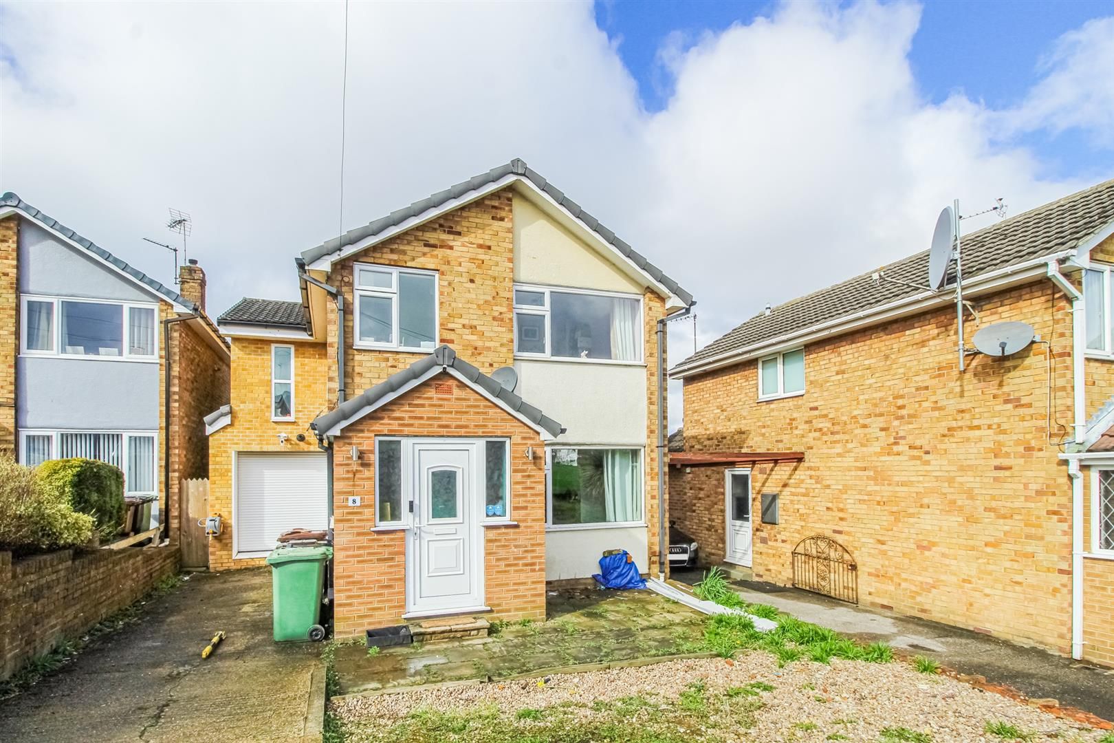 4 bed detached house for sale in Pondfields Rise, Kippax, Leeds LS25