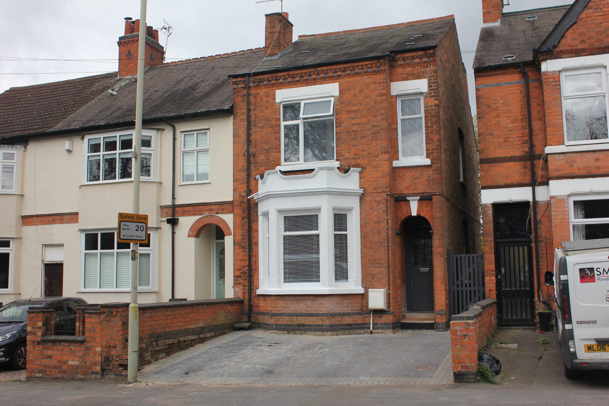 5 bed end terrace house for sale in Station Road, Wigston, Leicester