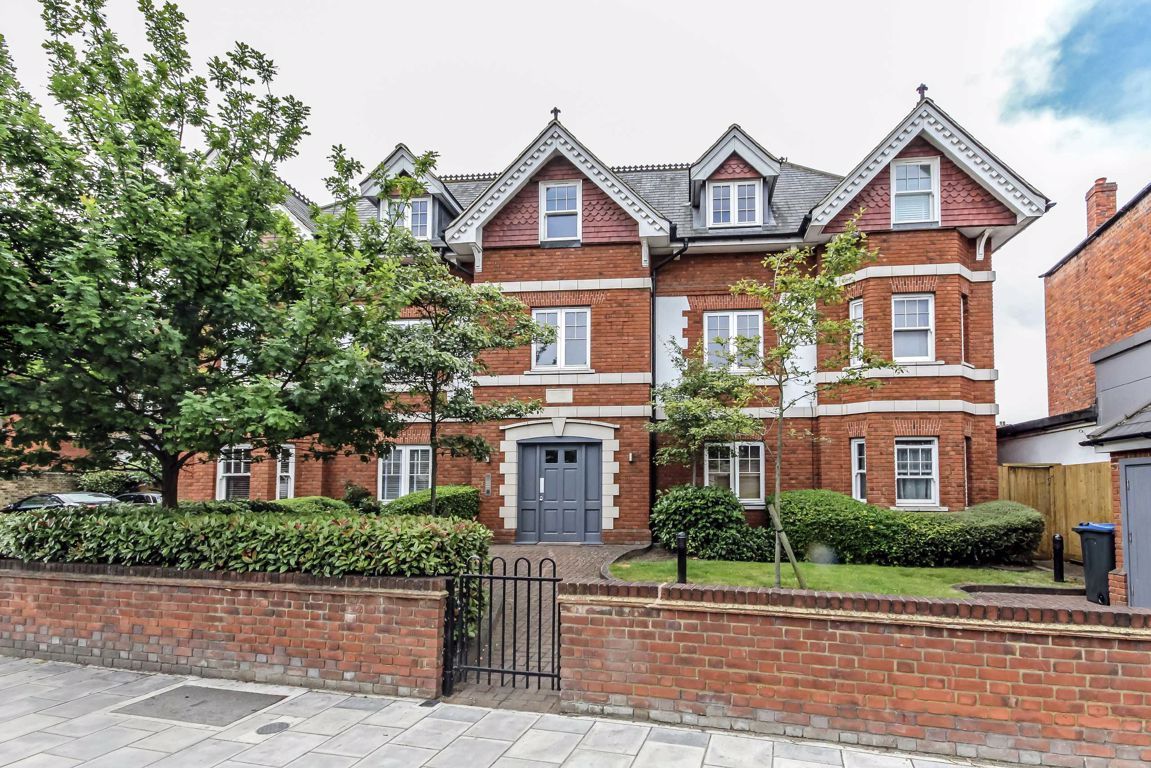 2 bed flat to rent in Ewell Road, Surbiton KT6 Zoopla