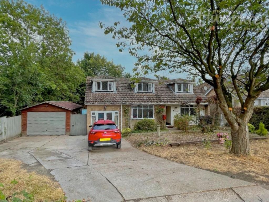 4 bed detached bungalow for sale in Moorland Road, Shepherdswell, Dover