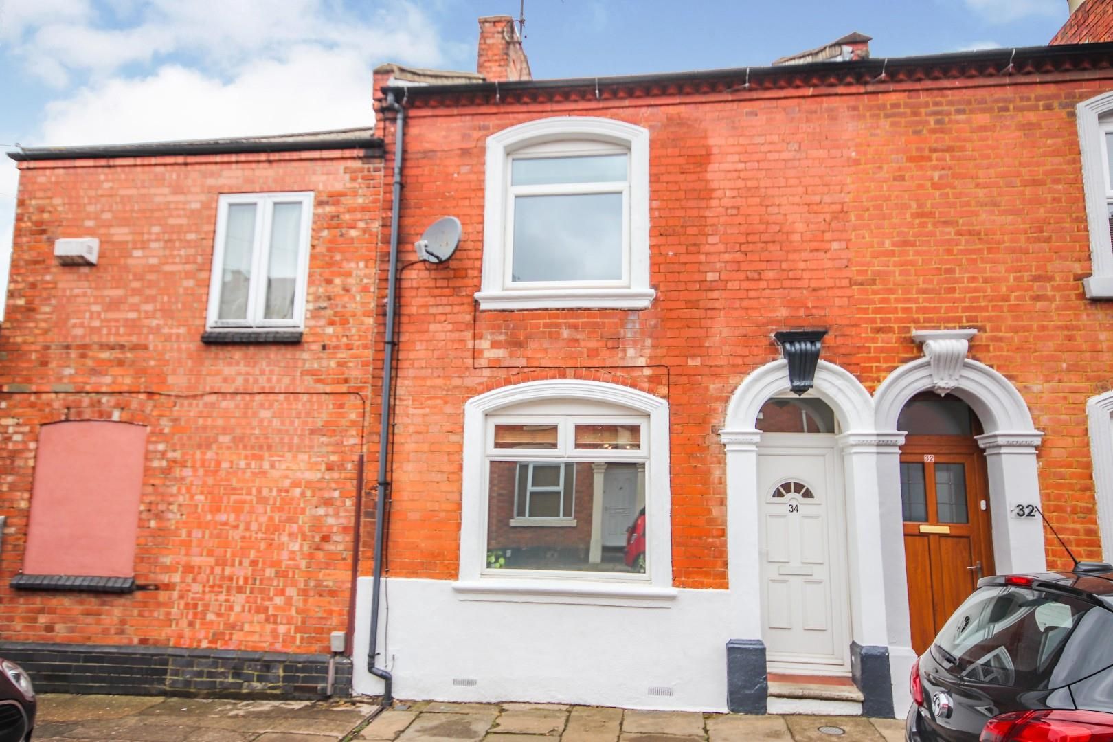 2 bed terraced house for sale in Margaret Street, Northampton NN1 Zoopla