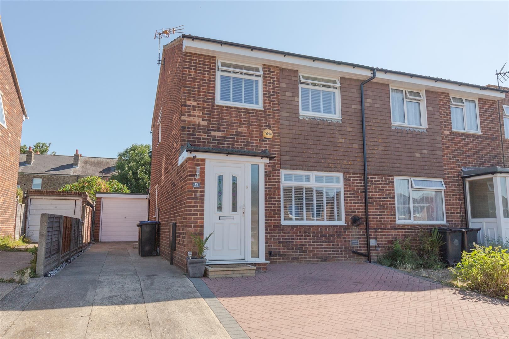3 bed semidetached house for sale in Sewell Close, Birchington CT7