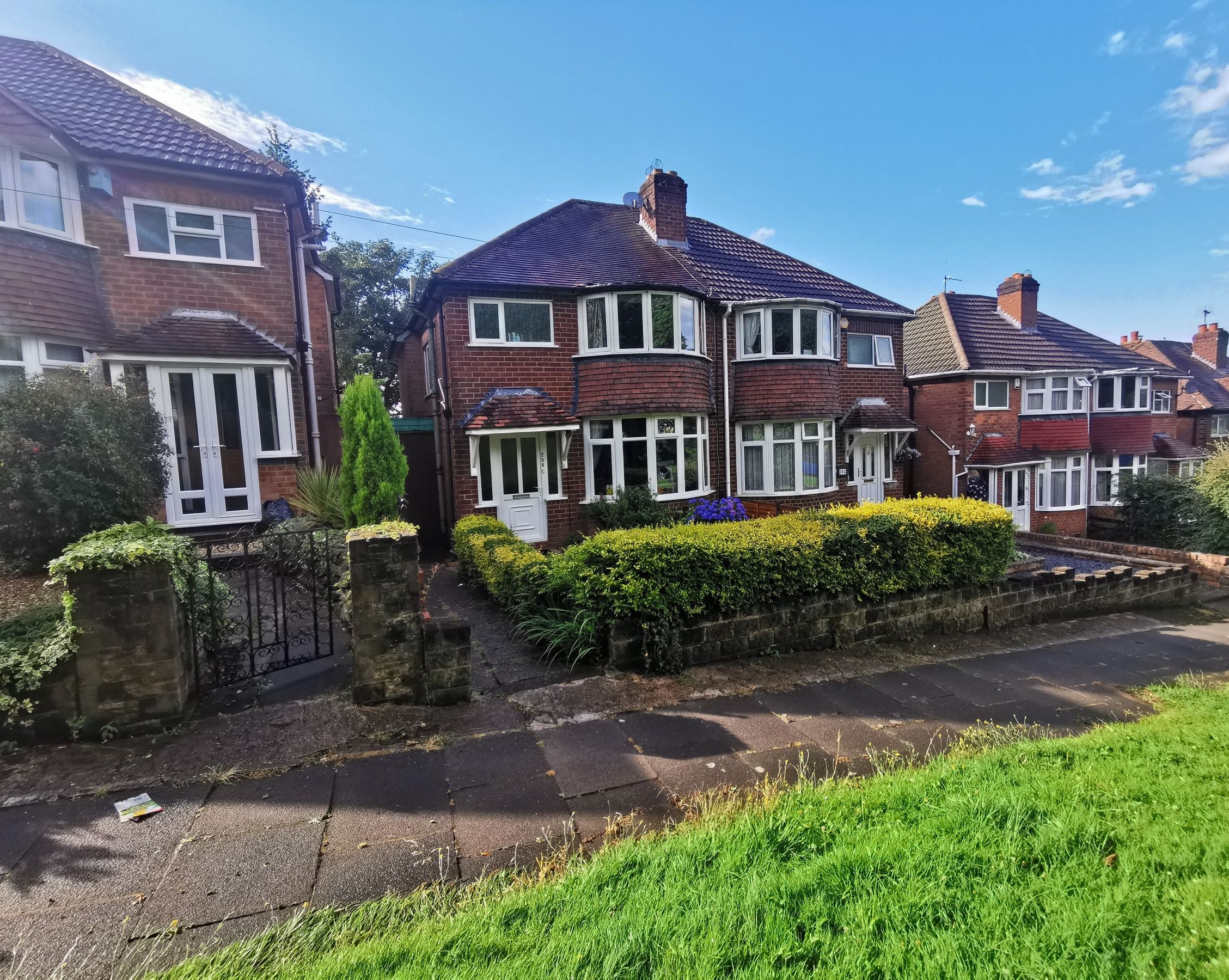 3 bed semidetached house to rent in Lickey Road, Rednal, Birmingham