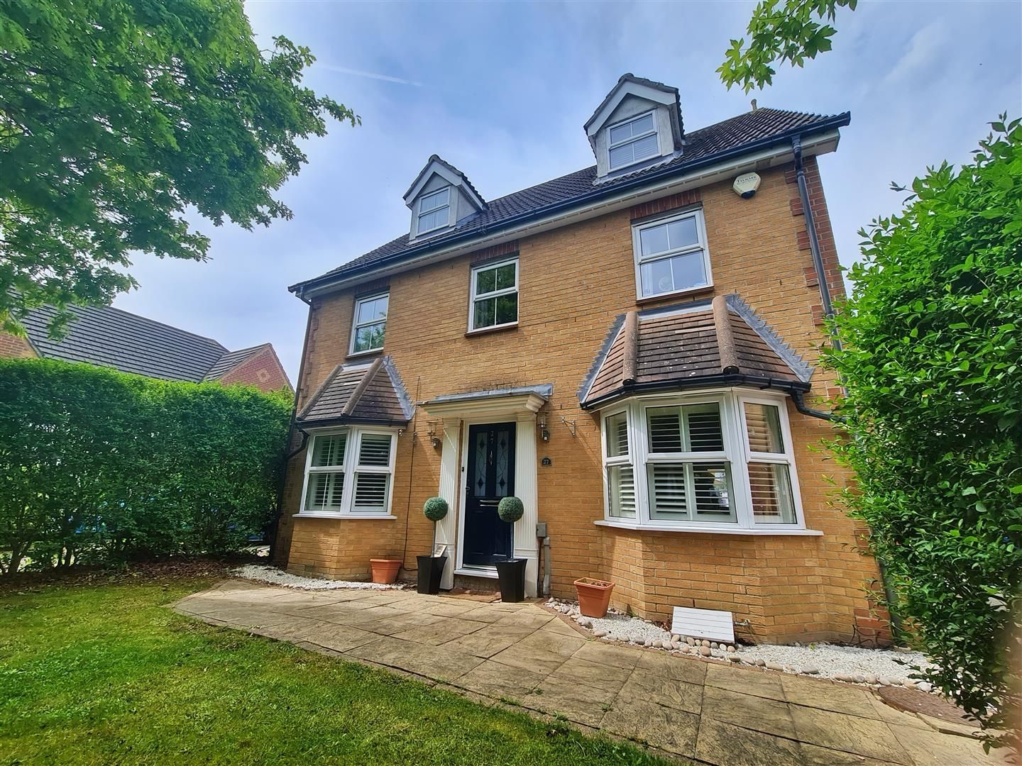 5 bed property for sale in Chelsea Gardens, Church Langley, Harlow CM17