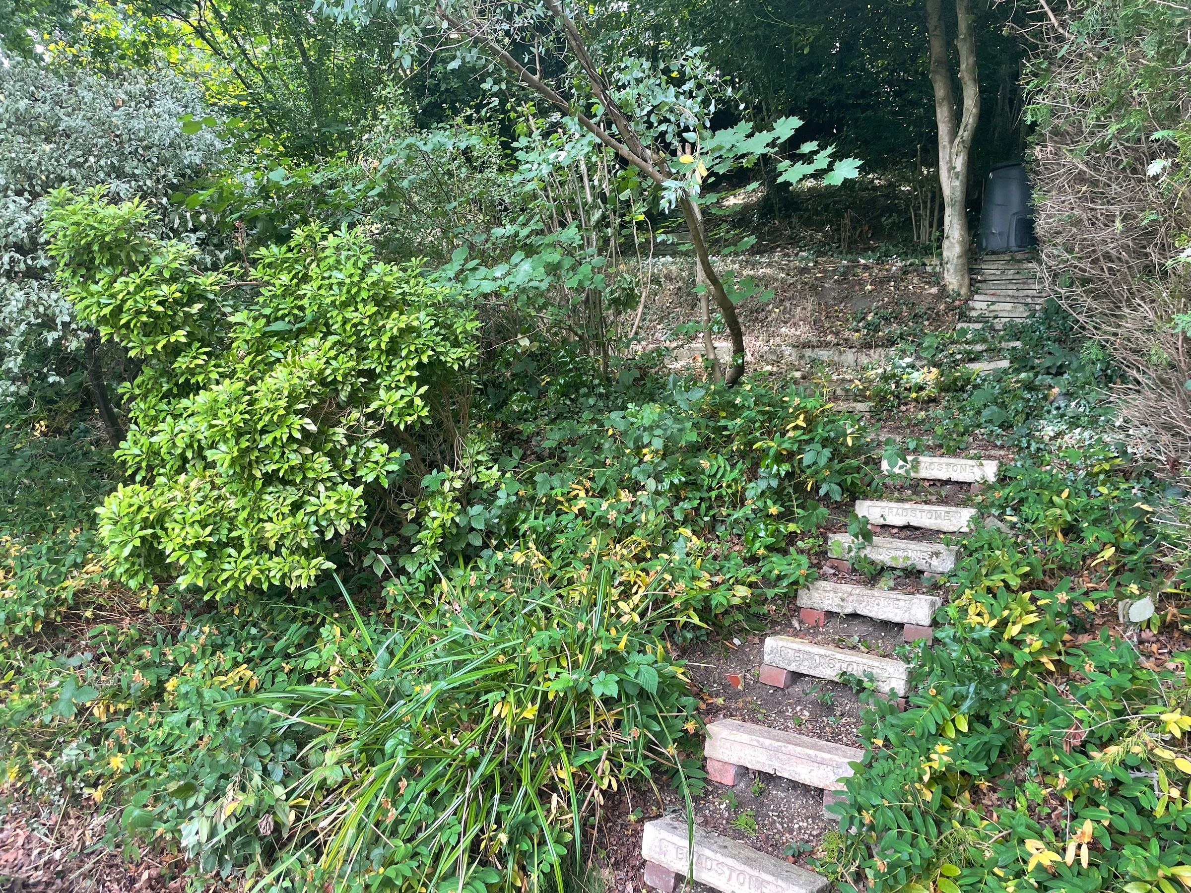 3 bed bungalow for sale in Portsmouth Road, Godalming, Surrey GU7 Zoopla