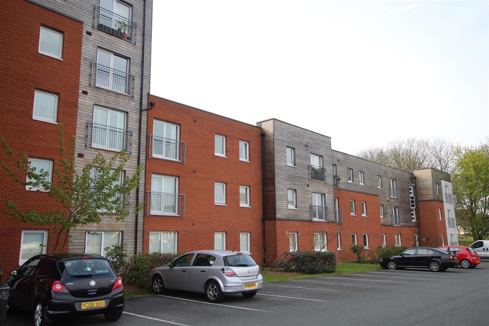 2 bed flat for sale in Manchester Court, Federation Road, Burslem