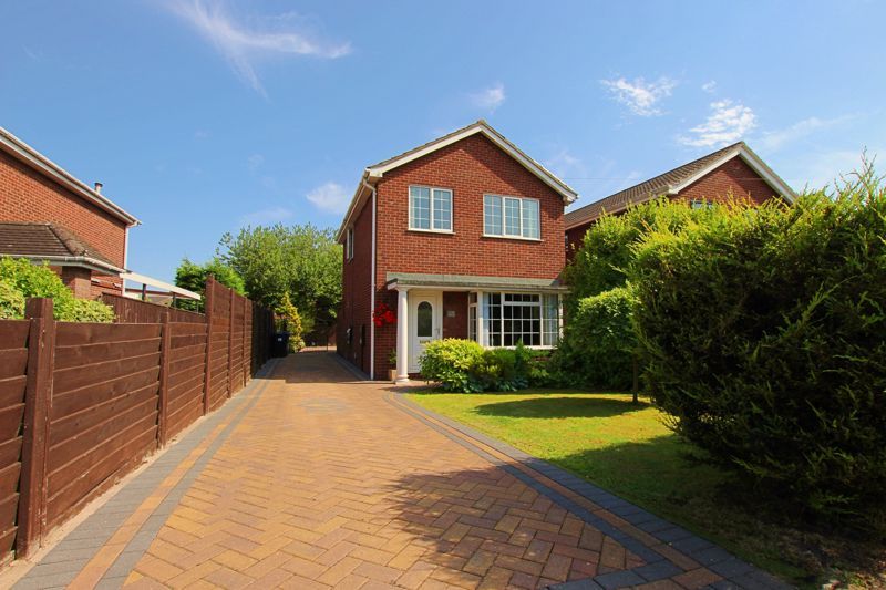 3 bed detached house for sale in Ferndown Drive, Immingham DN40 Zoopla