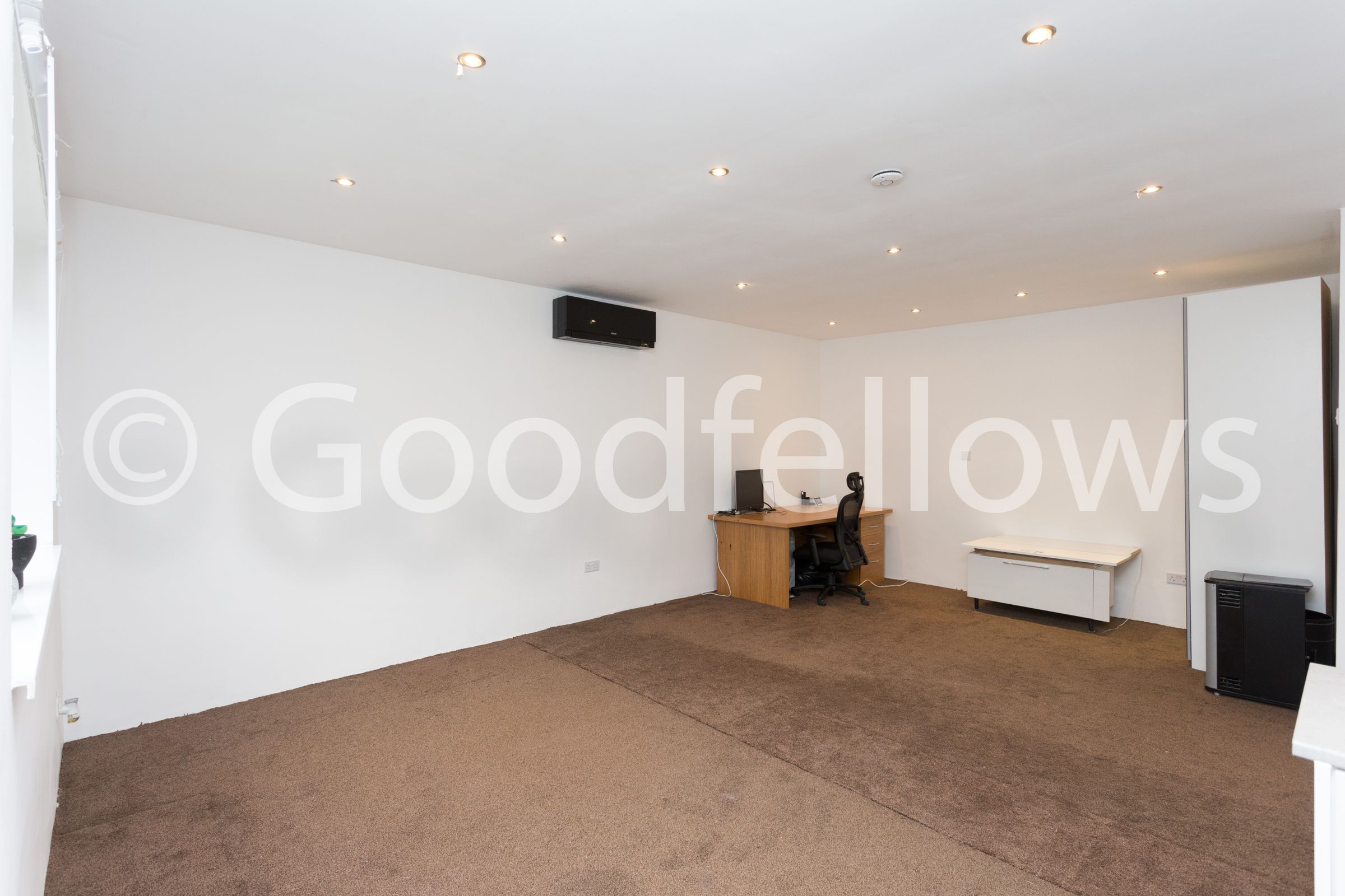 Bungalow to rent in Amenity Way, Morden, Surrey SM4 Zoopla