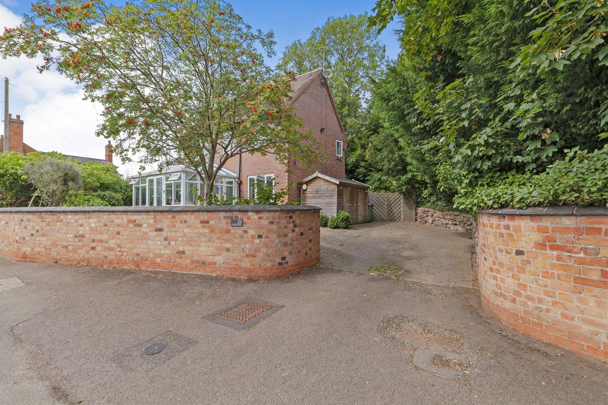 3 bed detached house for sale in Desford Road, Thurlaston, Leicester