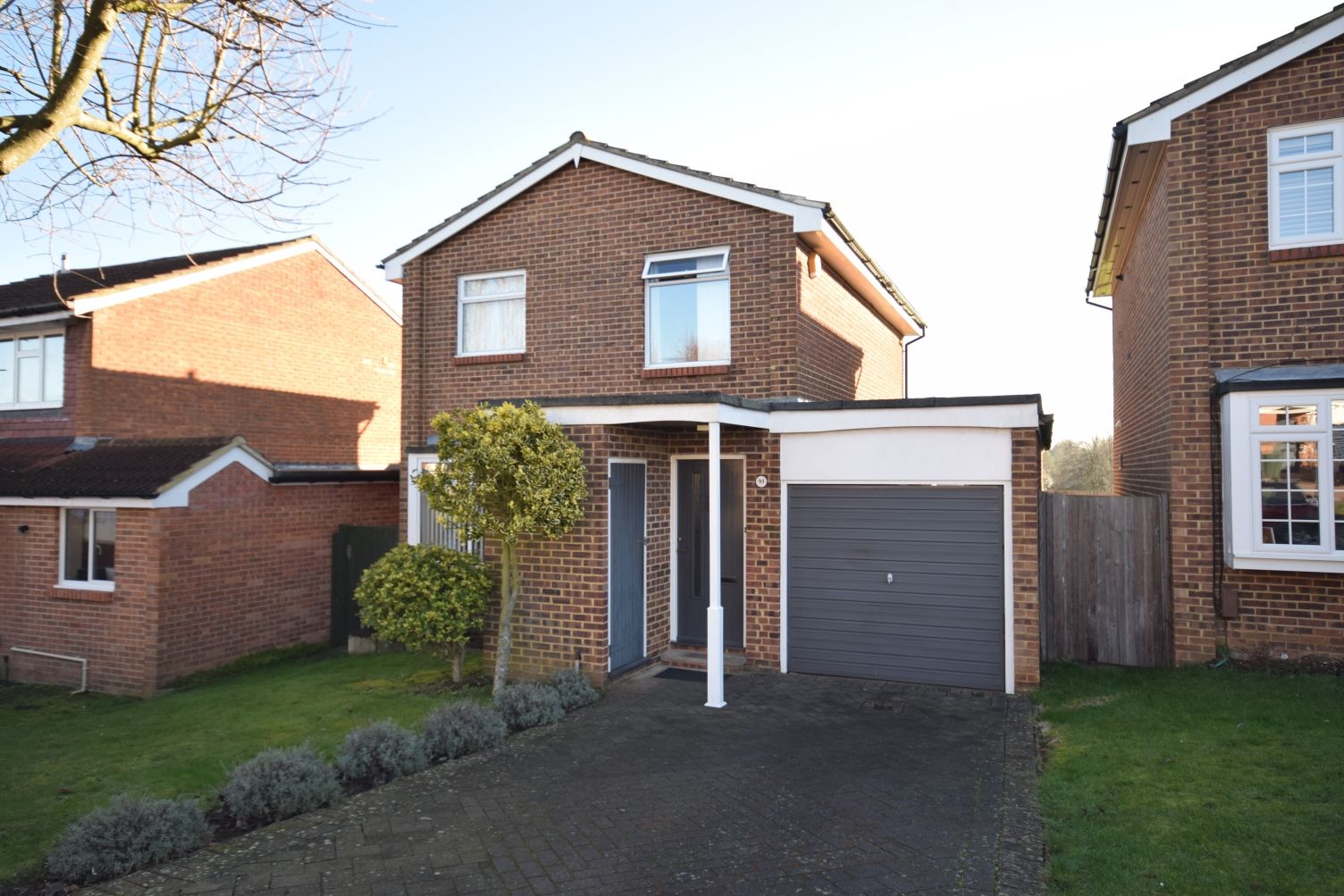 3 bed detached house to rent in Stapleton Road, Orpington BR6 Zoopla