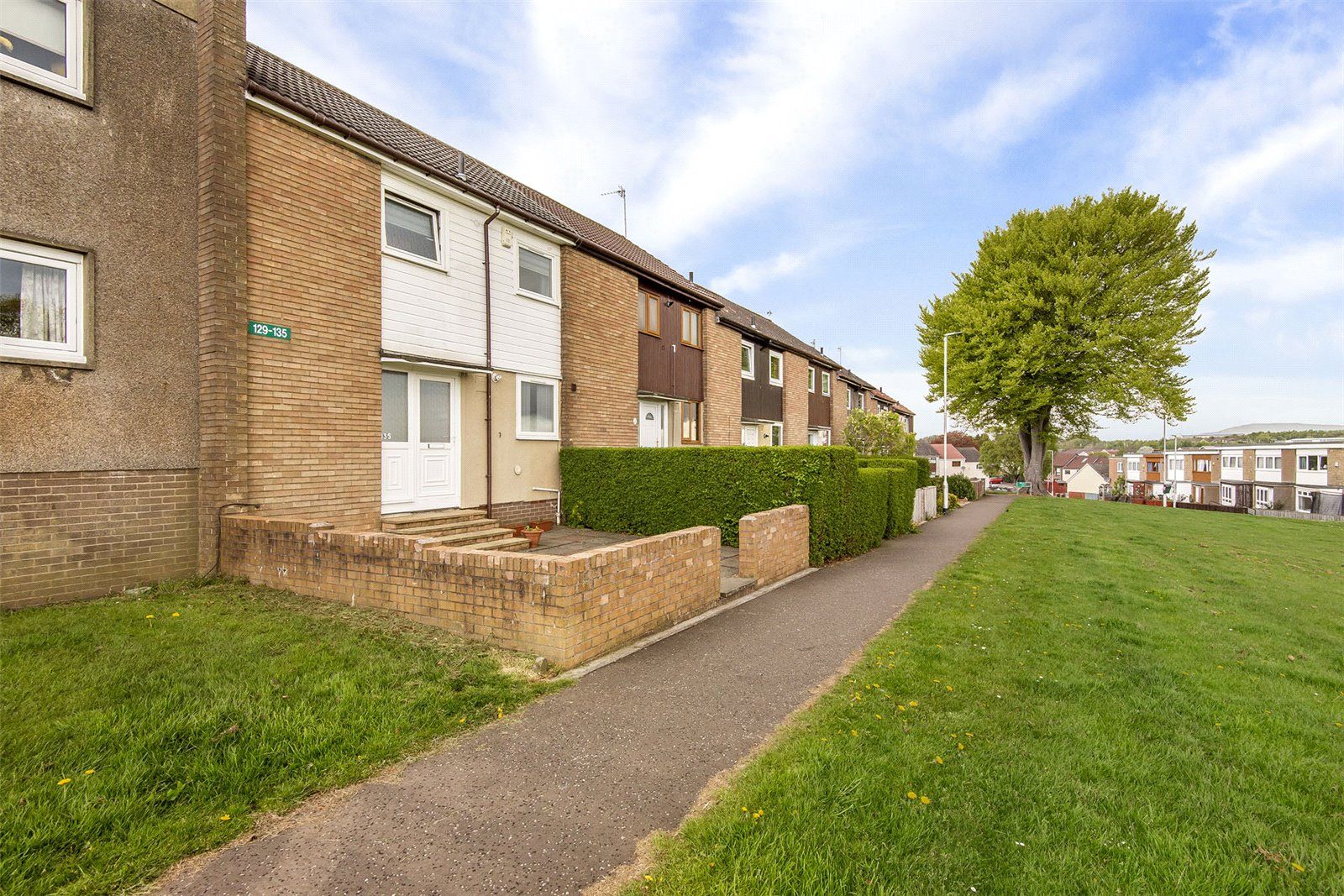 3 bed terraced house for sale in Greenloanings, Kirkcaldy, Fife KY2