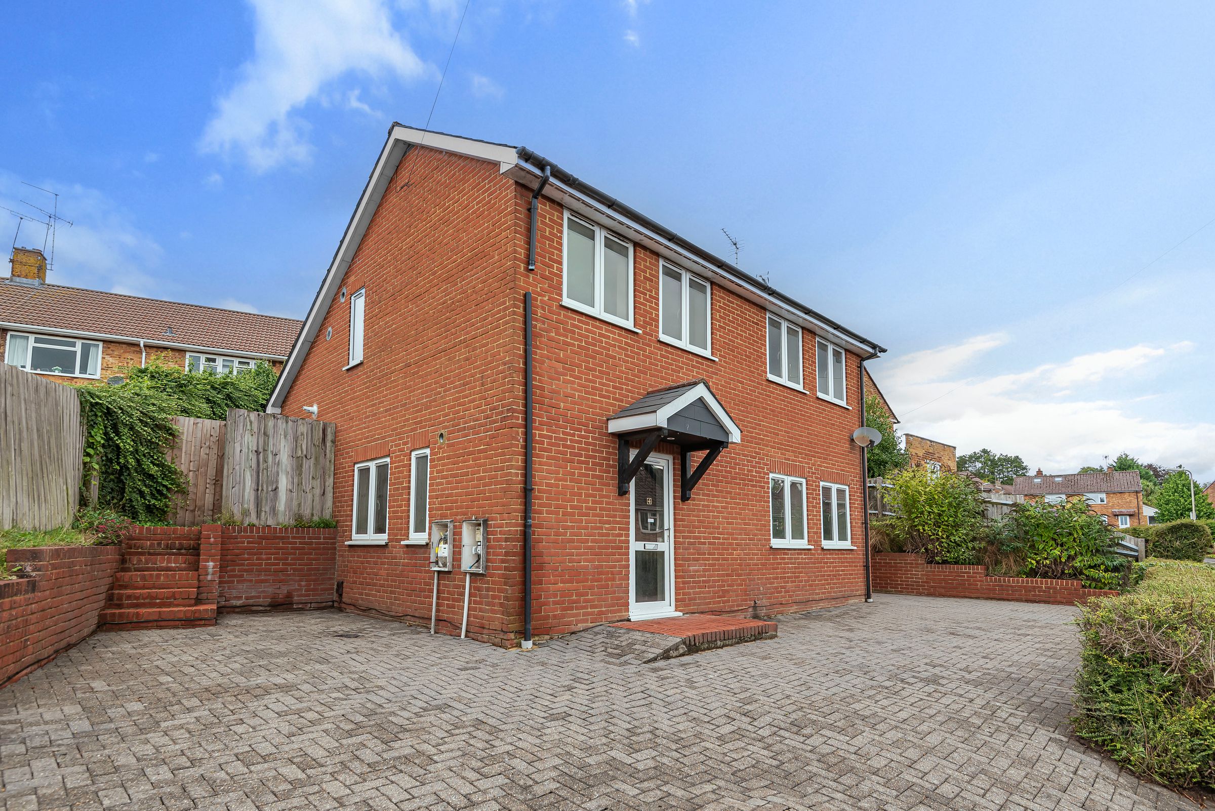 3 bed detached house for sale in Wolfe Close, Winchester SO22 Zoopla