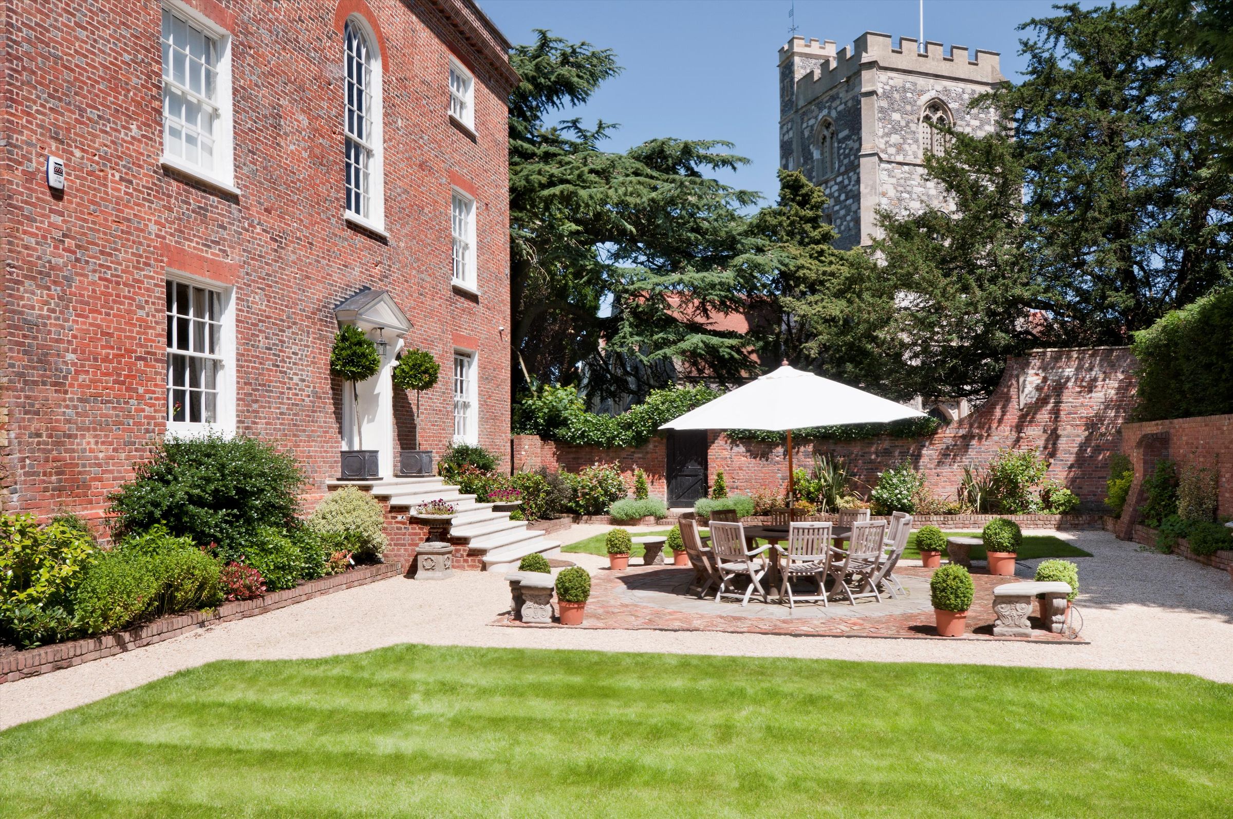 7 bed detached house for sale in Bray Road, Bray, Maidenhead, Berkshire