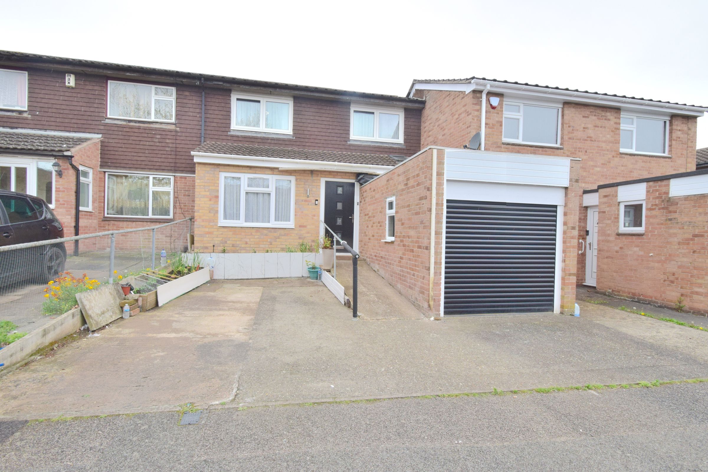 Champion Close, Rowlatts Hill, Leicester LE5  