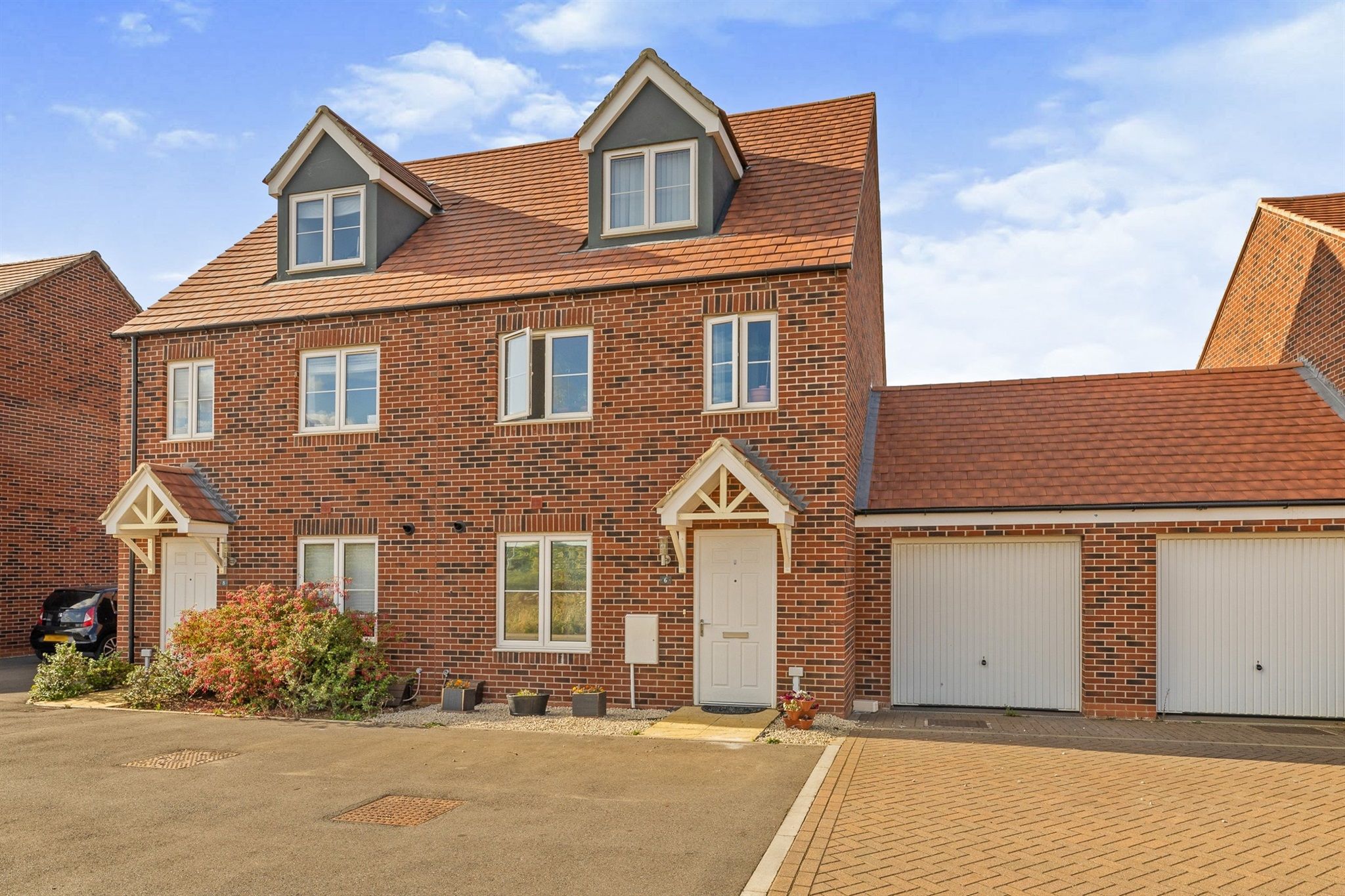 3 bed semidetached house for sale in Ash Drive, Bodicote, Banbury OX15