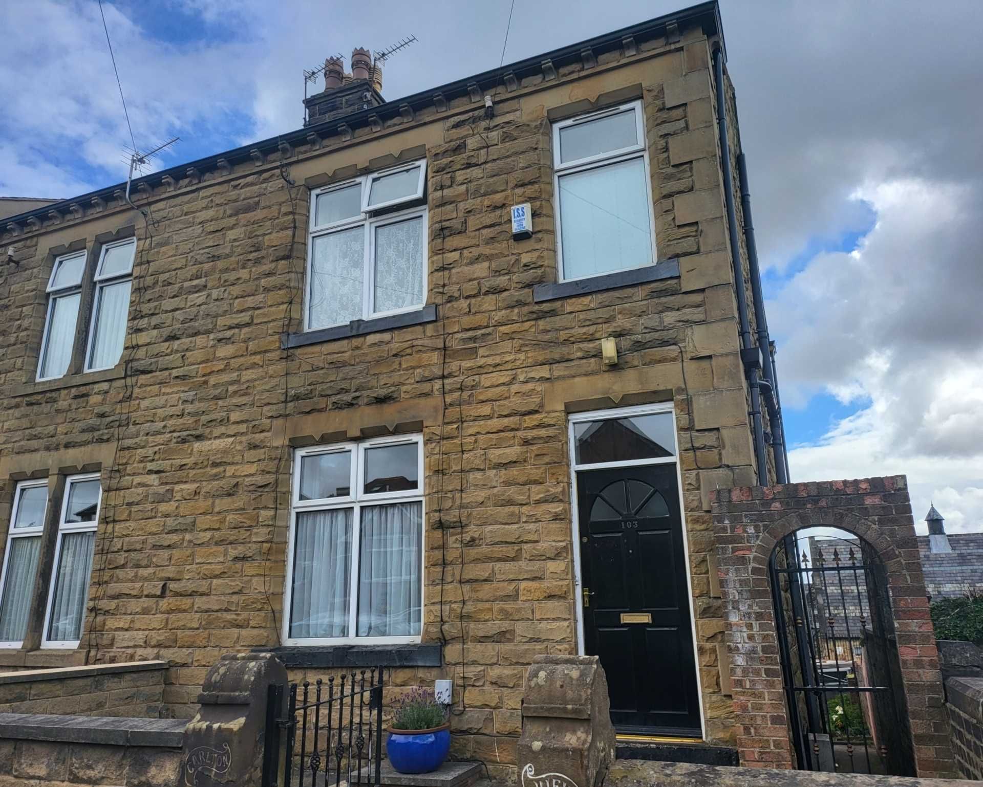 3 bed end terrace house for sale in Dark Lane, Batley WF17 Zoopla