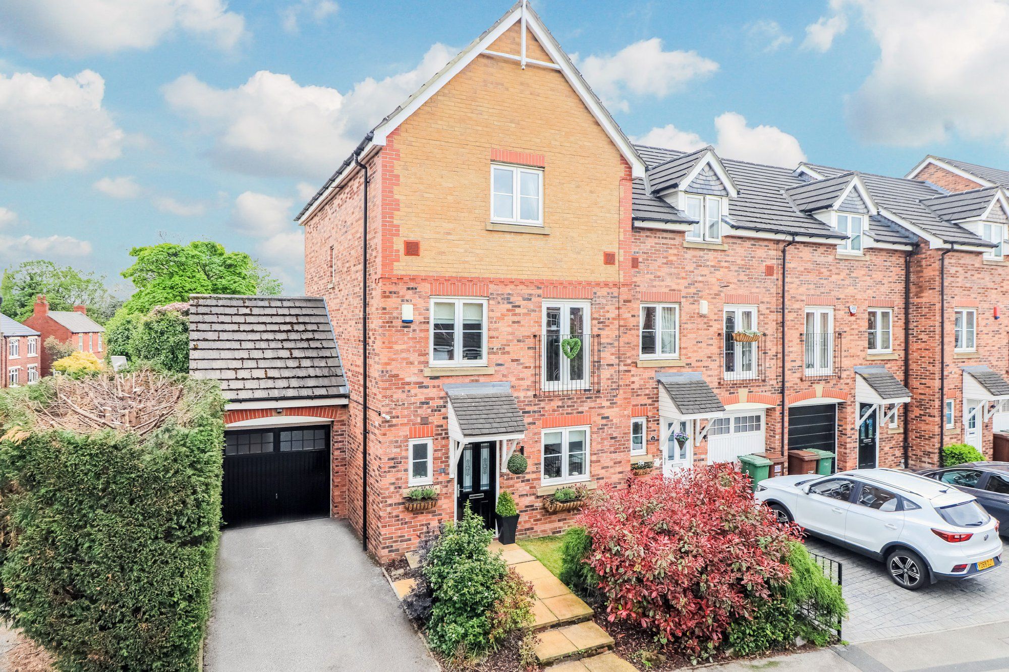 4 bed town house for sale in Moorcroft, Ossett WF5 Zoopla