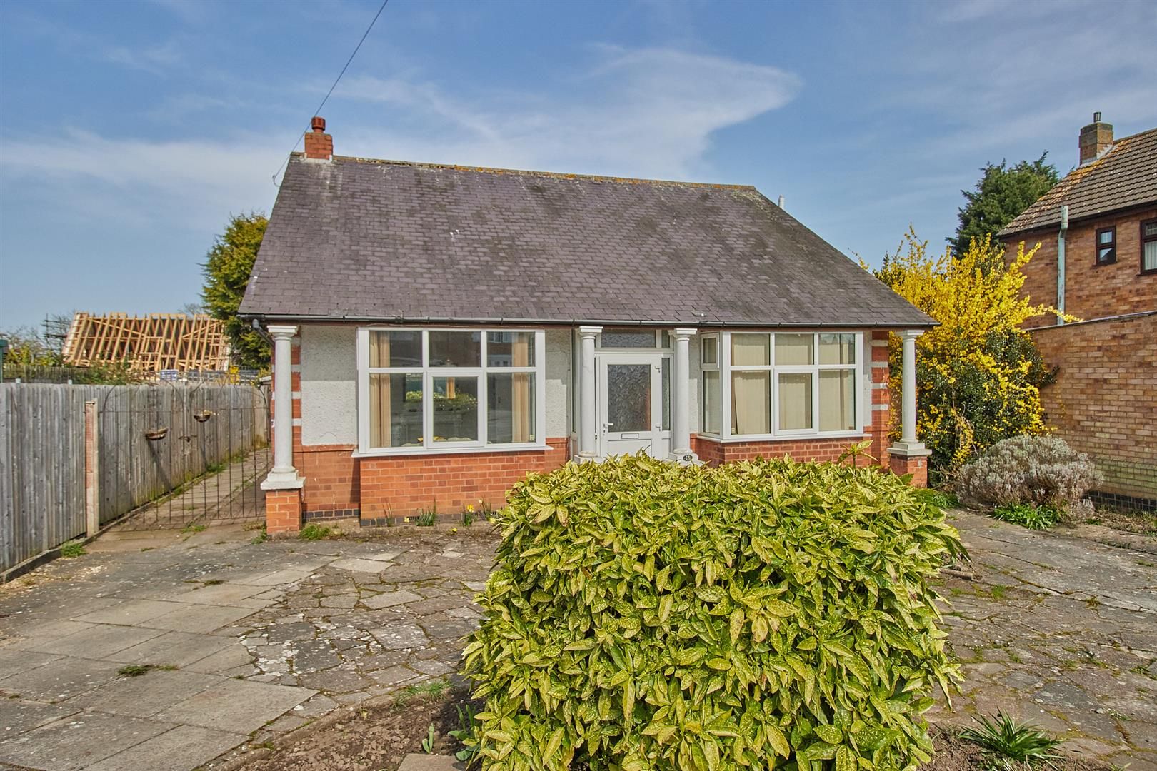 3 bed detached bungalow for sale in Wykin Road, Hinckley LE10 Zoopla