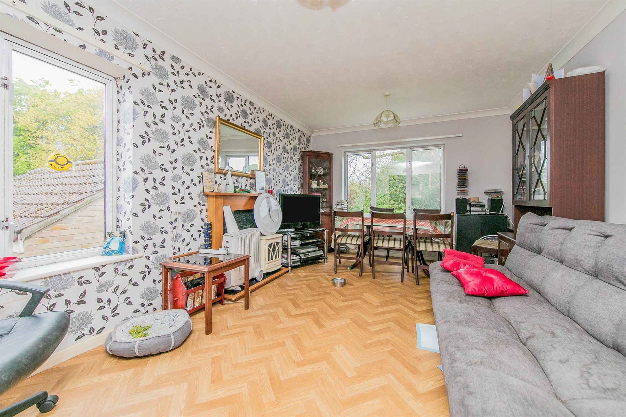 2 bed flat for sale in Coppins Road, ClactonOnSea CO15 Zoopla