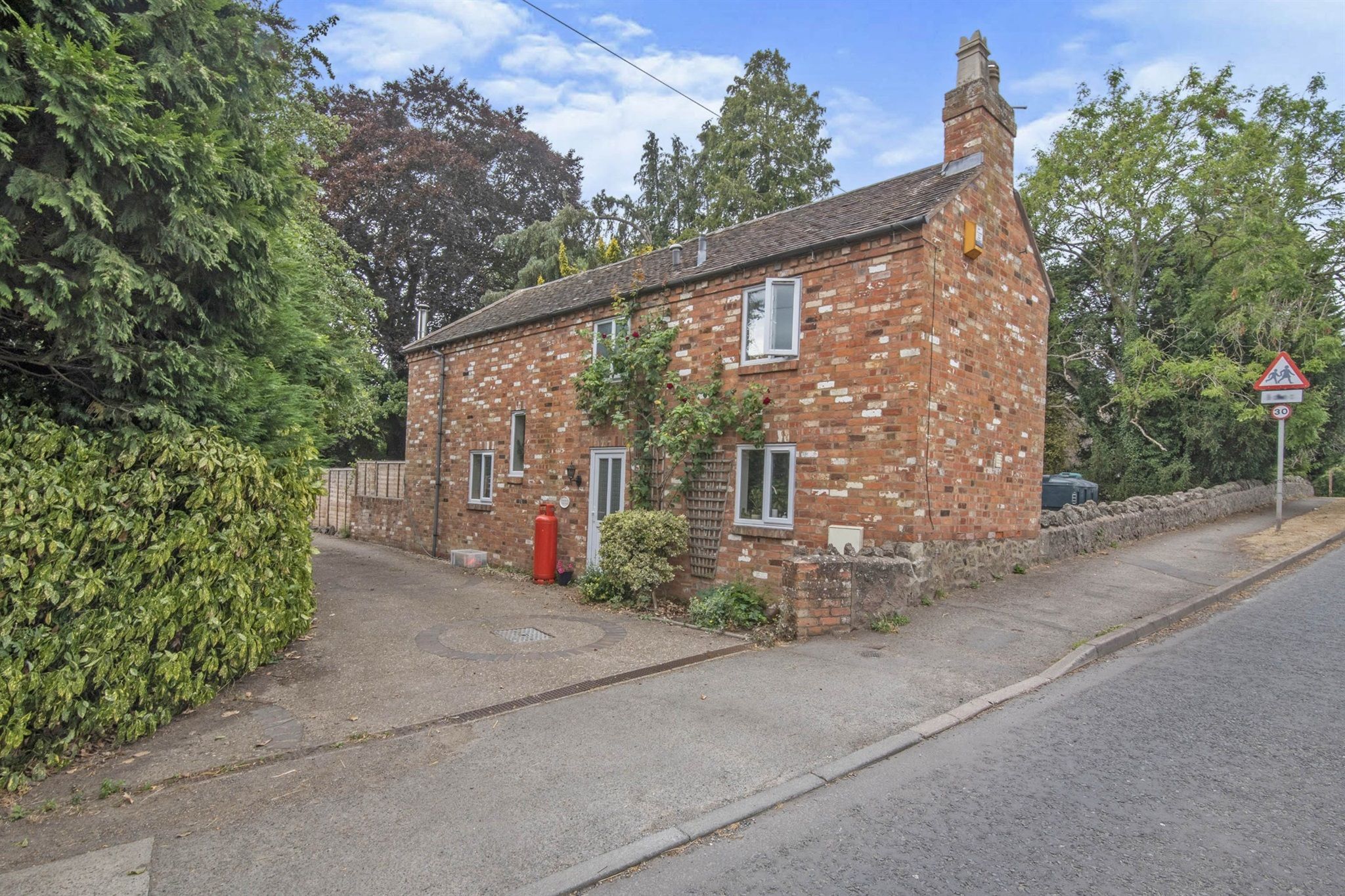 2 bed cottage for sale in Drake Street, Welland, Malvern WR13 Zoopla