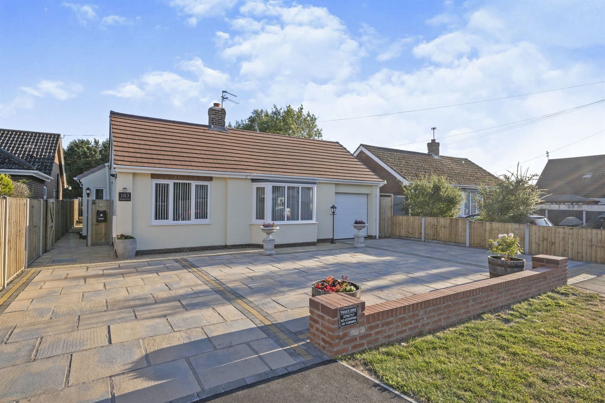 3 bed detached bungalow for sale in Westgate Road, Belton, Doncaster