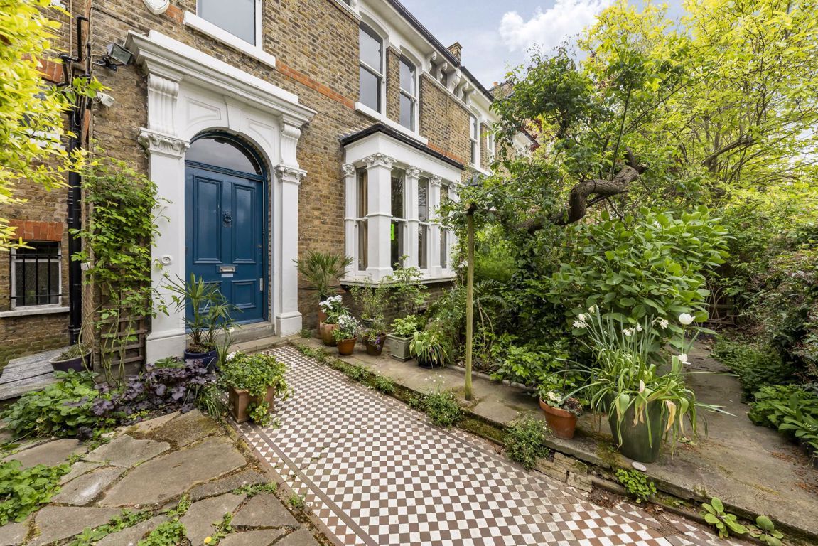 4 bed semidetached house for sale in Mercers Road, London N19 Zoopla