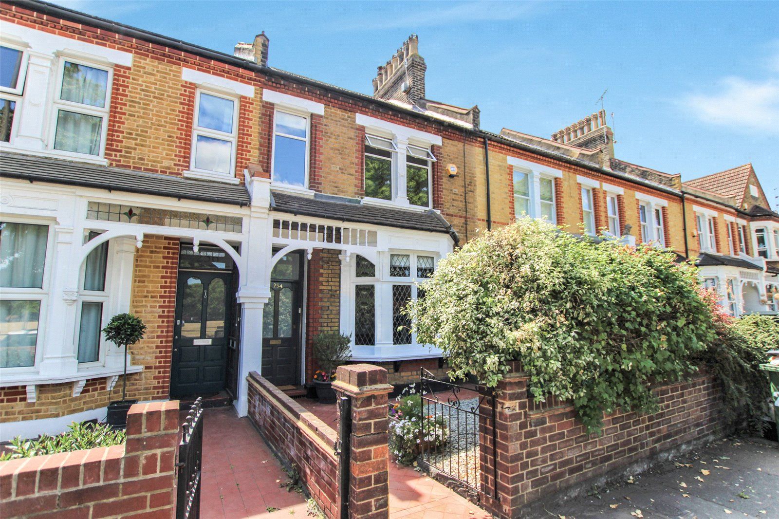 4 bed terraced house for sale in Plumstead Common Road, Plumstead