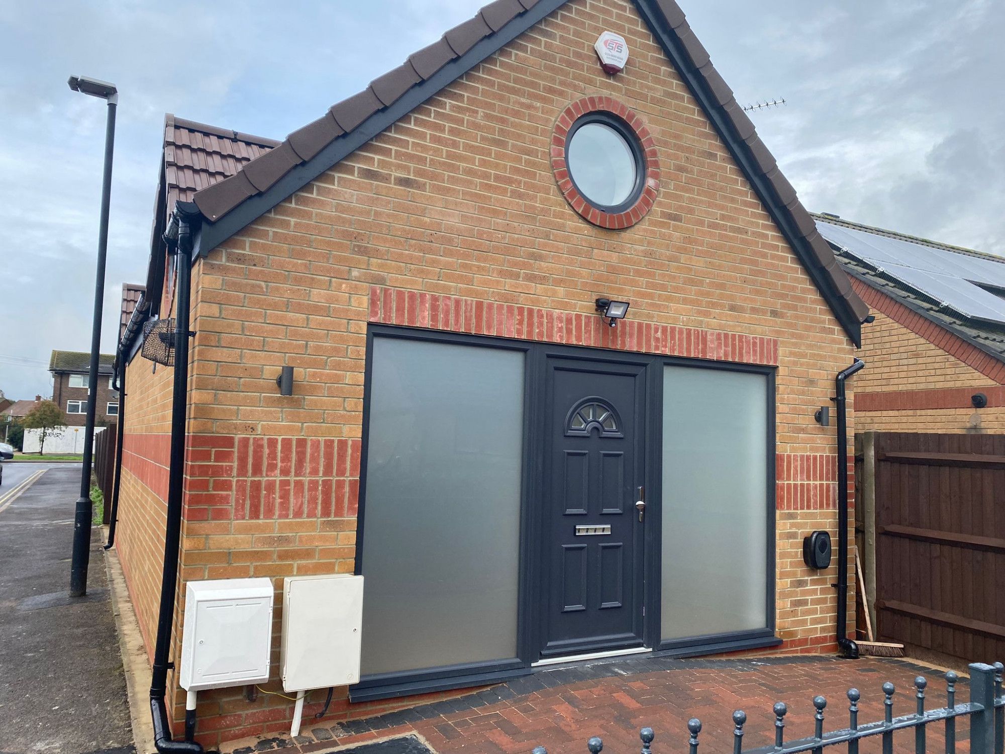 2 bed detached house to rent in Folkestone Court, Slough SL3 Zoopla