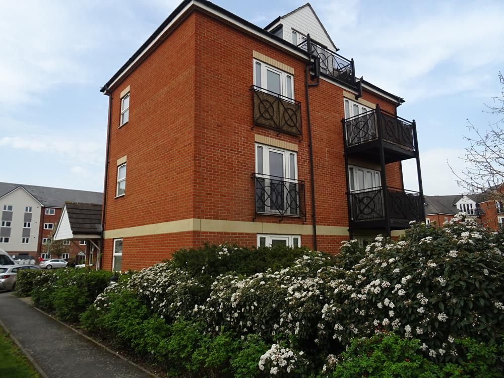 2 bed flat to rent in Palgrave Road, Bedford MK42 Zoopla