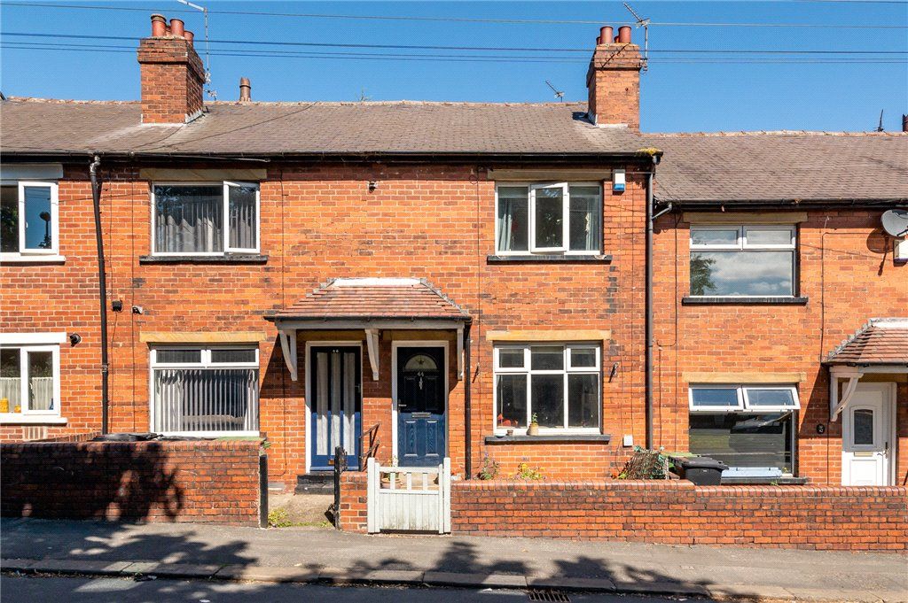 2 bed terraced house for sale in Birch Street, Morley, Leeds, West