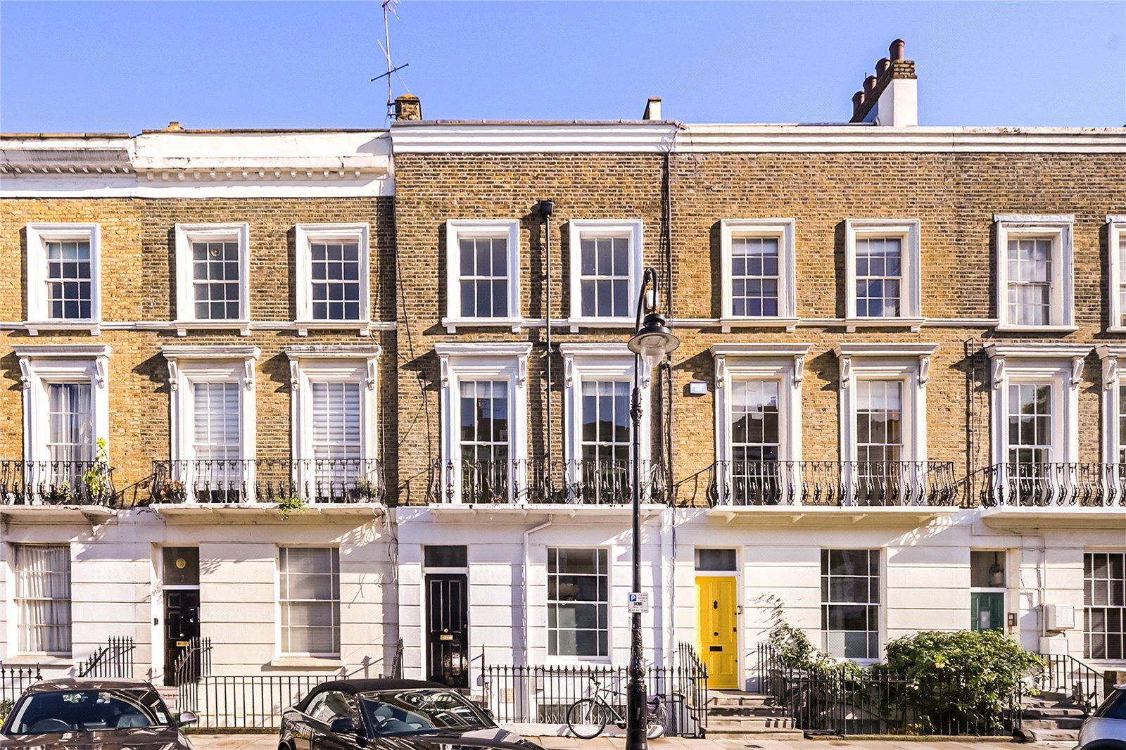3 bed flat for sale in Gloucester Avenue, Primrose Hill, London NW1