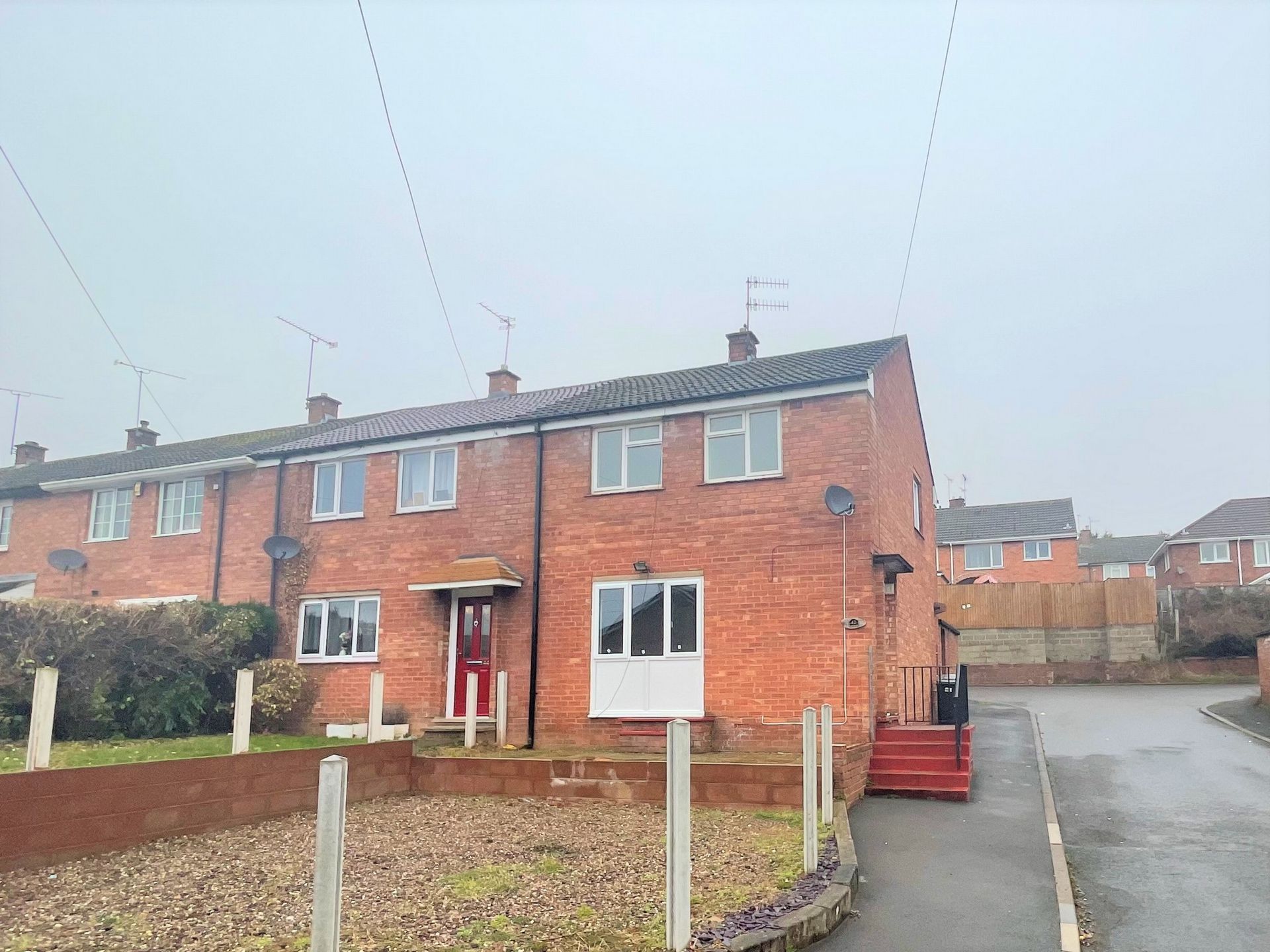 3 bed terraced house to rent in Linden Avenue, Stourport On Severn DY13