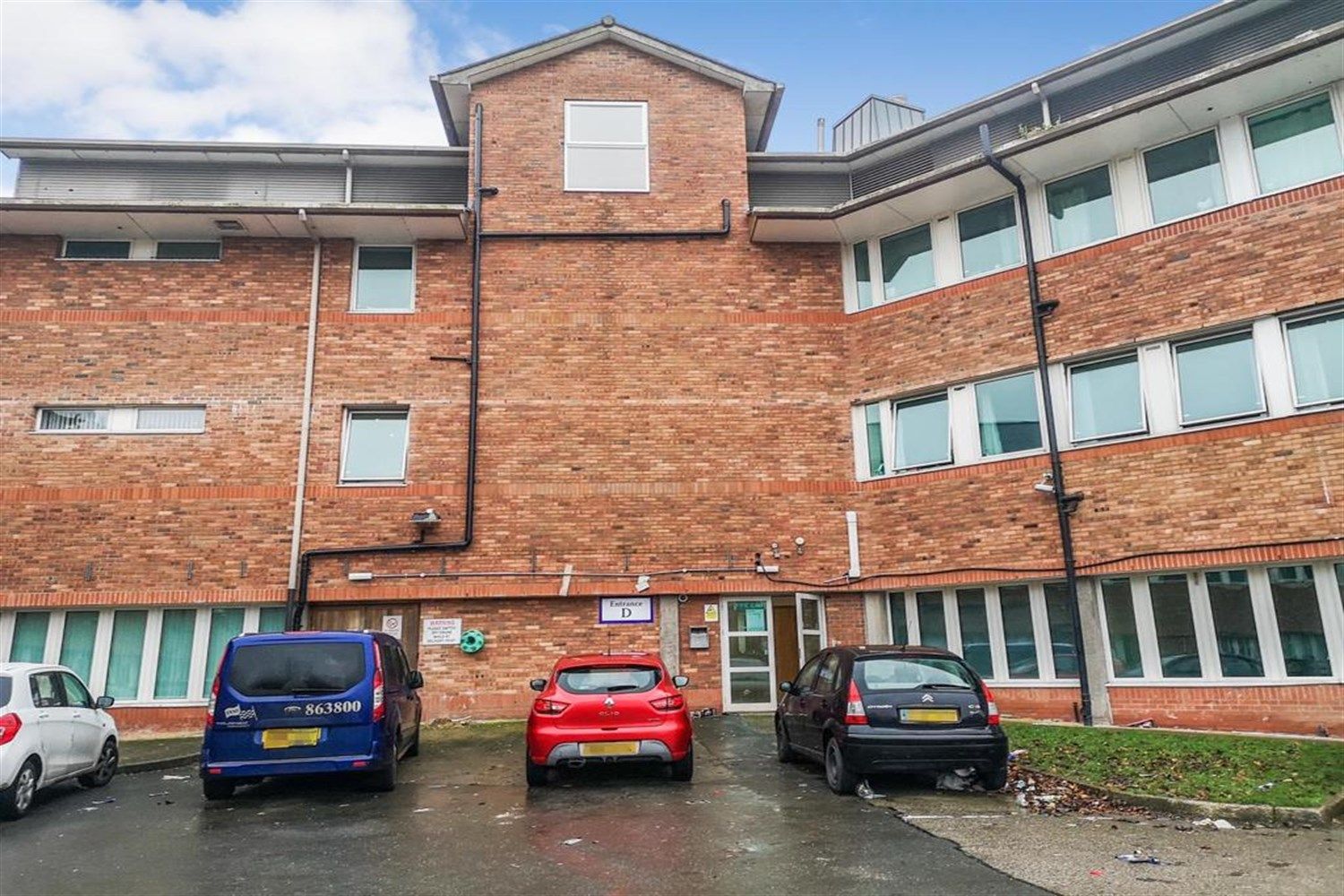 2 bed flat to rent in 2 Bedroom Property In Castleview House, East Lane