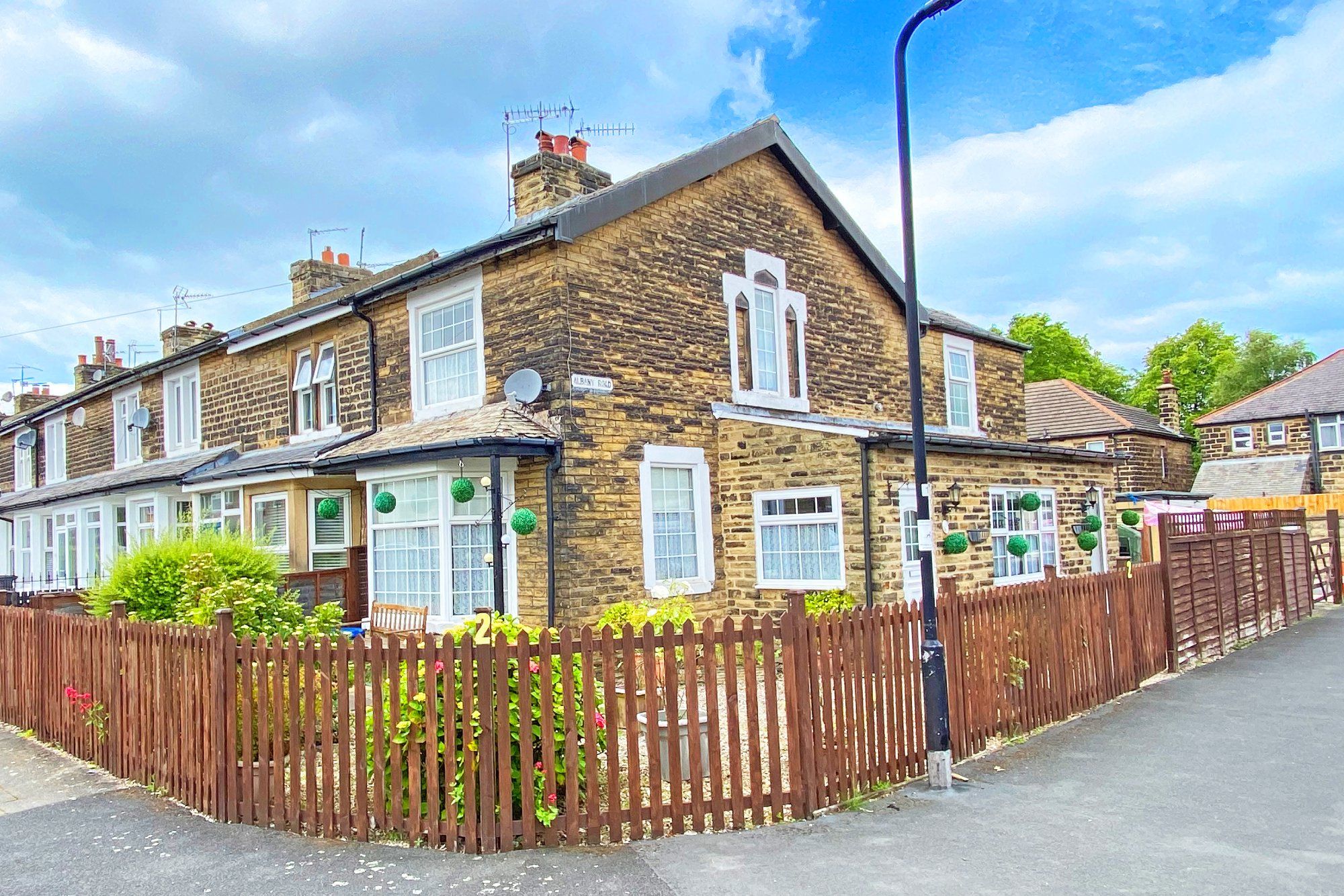 2 bed end terrace house for sale in Albany Road, Harrogate HG1 Zoopla