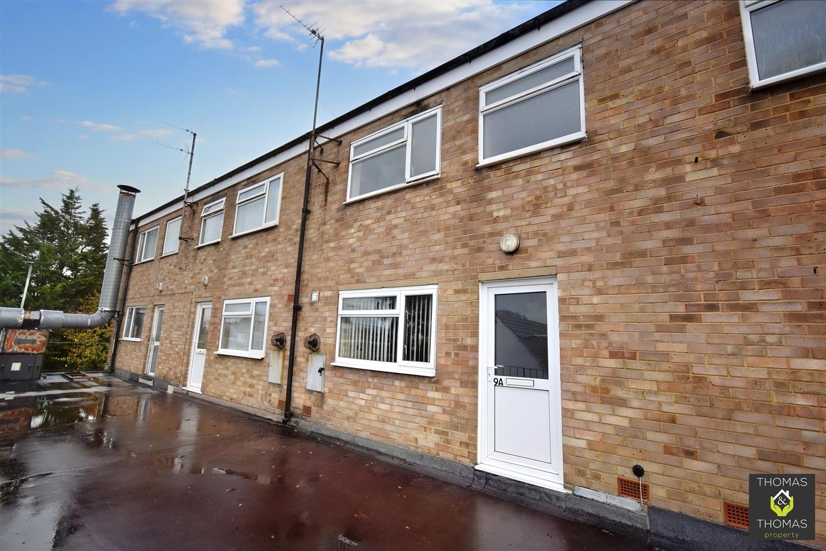 2 bed to rent in Glenville Parade, Hucclecote, Gloucester