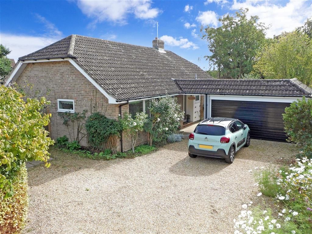 3 bed detached bungalow for sale in Malcolm Road, Tangmere, Chichester