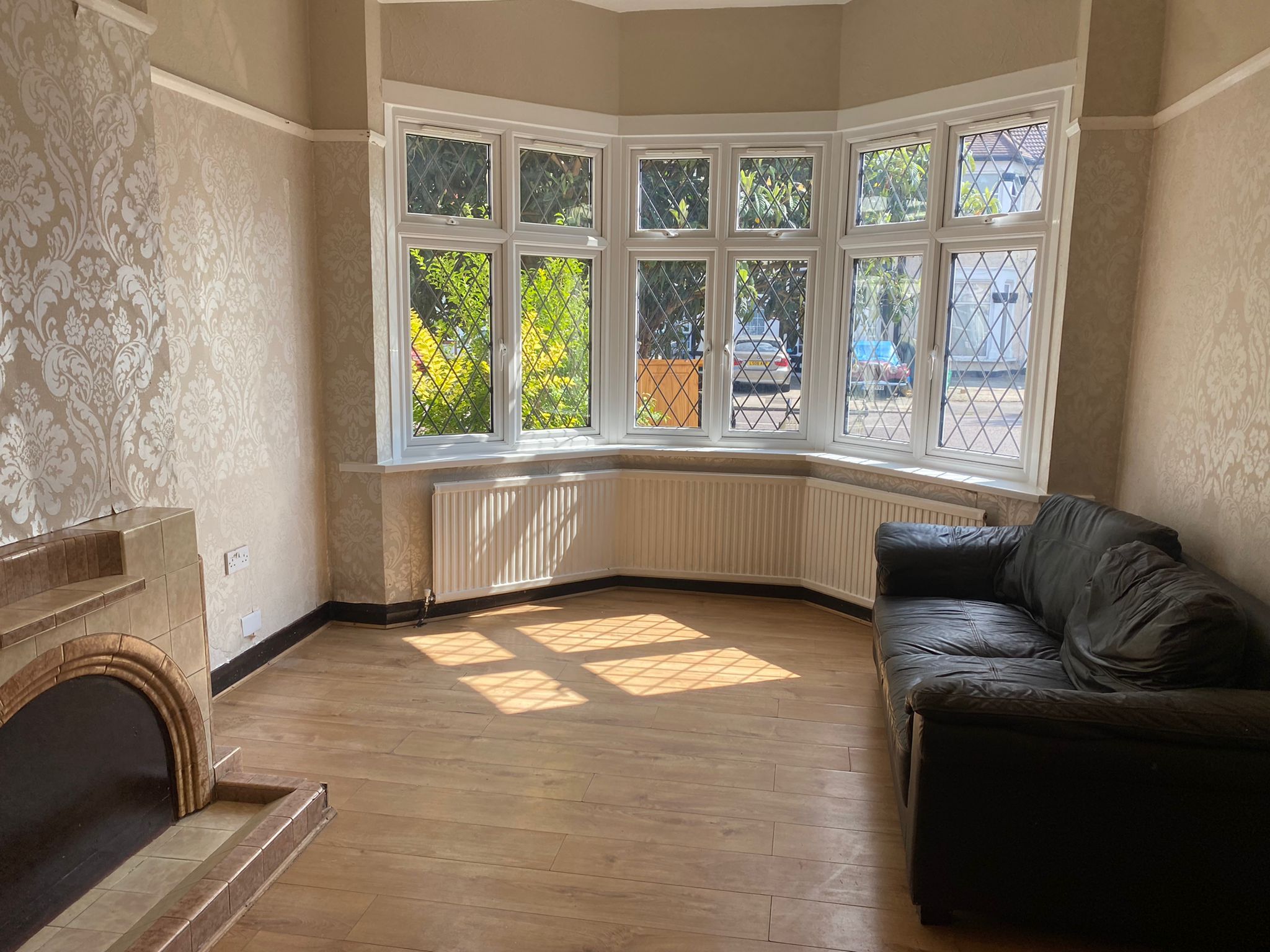 4 bed detached house to rent in Albert Road, London IG1 Zoopla