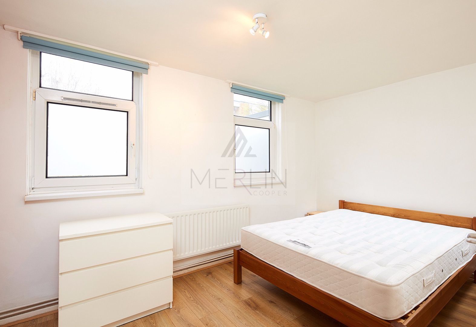 1 bed flat for sale in Ashley Crescent, London SW11 Zoopla